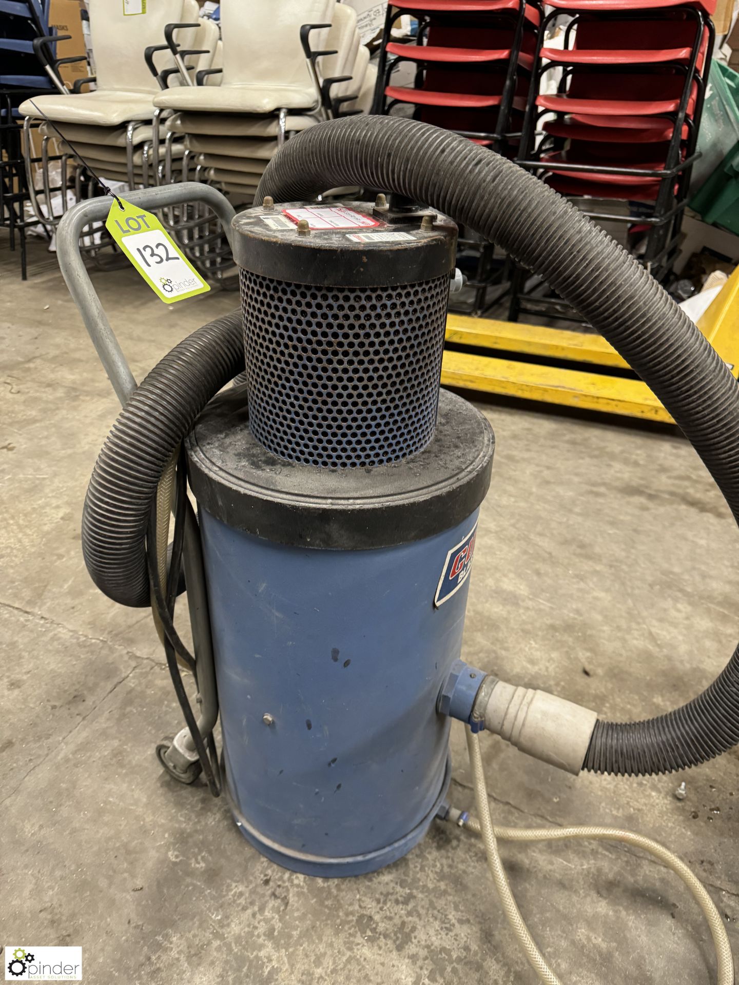 Guyson Blast Cleaner 1010 Industrial Vacuum, 240volts - Image 2 of 4