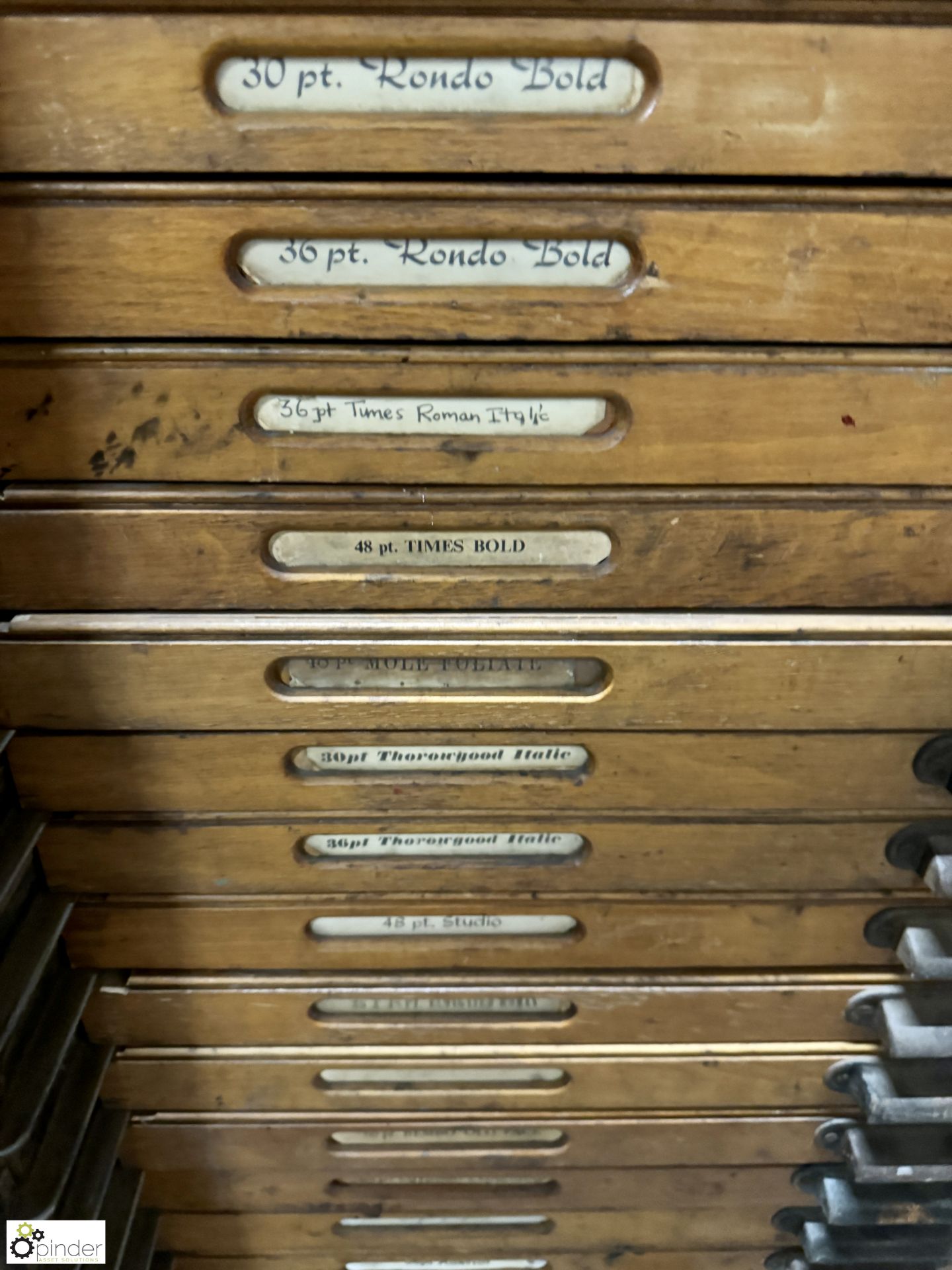 Large quantity Typesetting to and including antique oak multi drawer Typeset Cabinet - Bild 7 aus 12