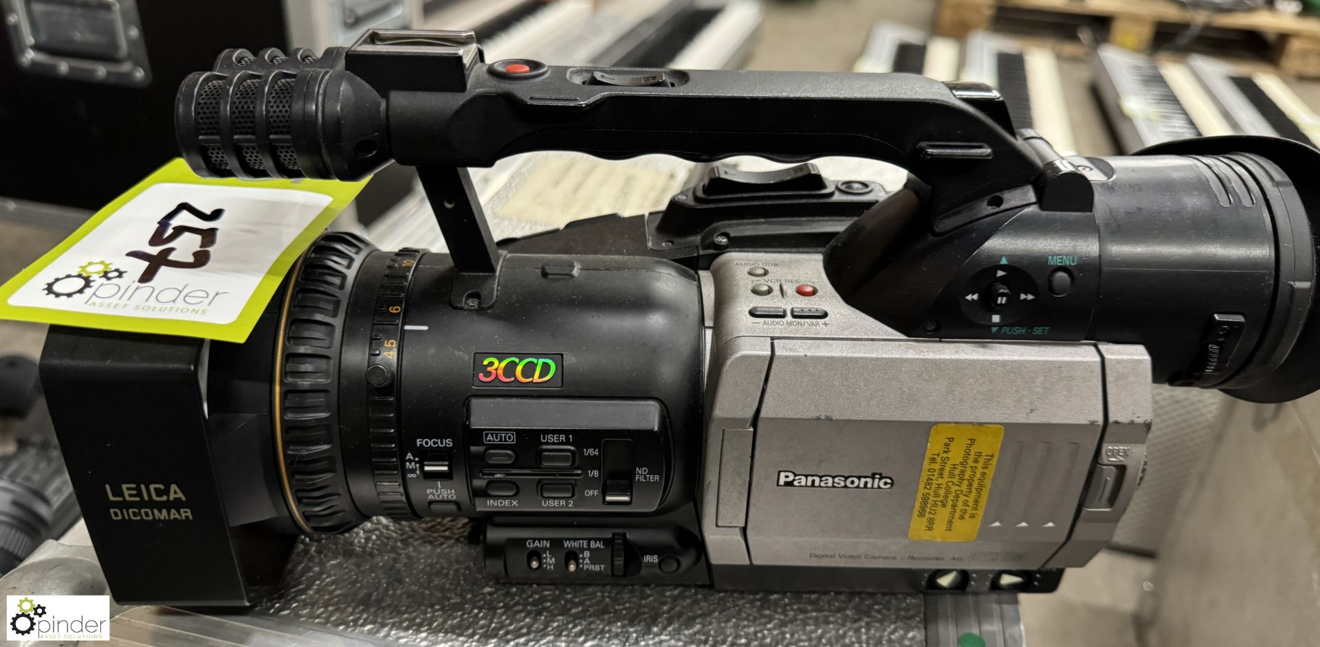 Panasonic AG-DUV100A Camera Recorder, with Leica Dicomar lens - Image 2 of 4