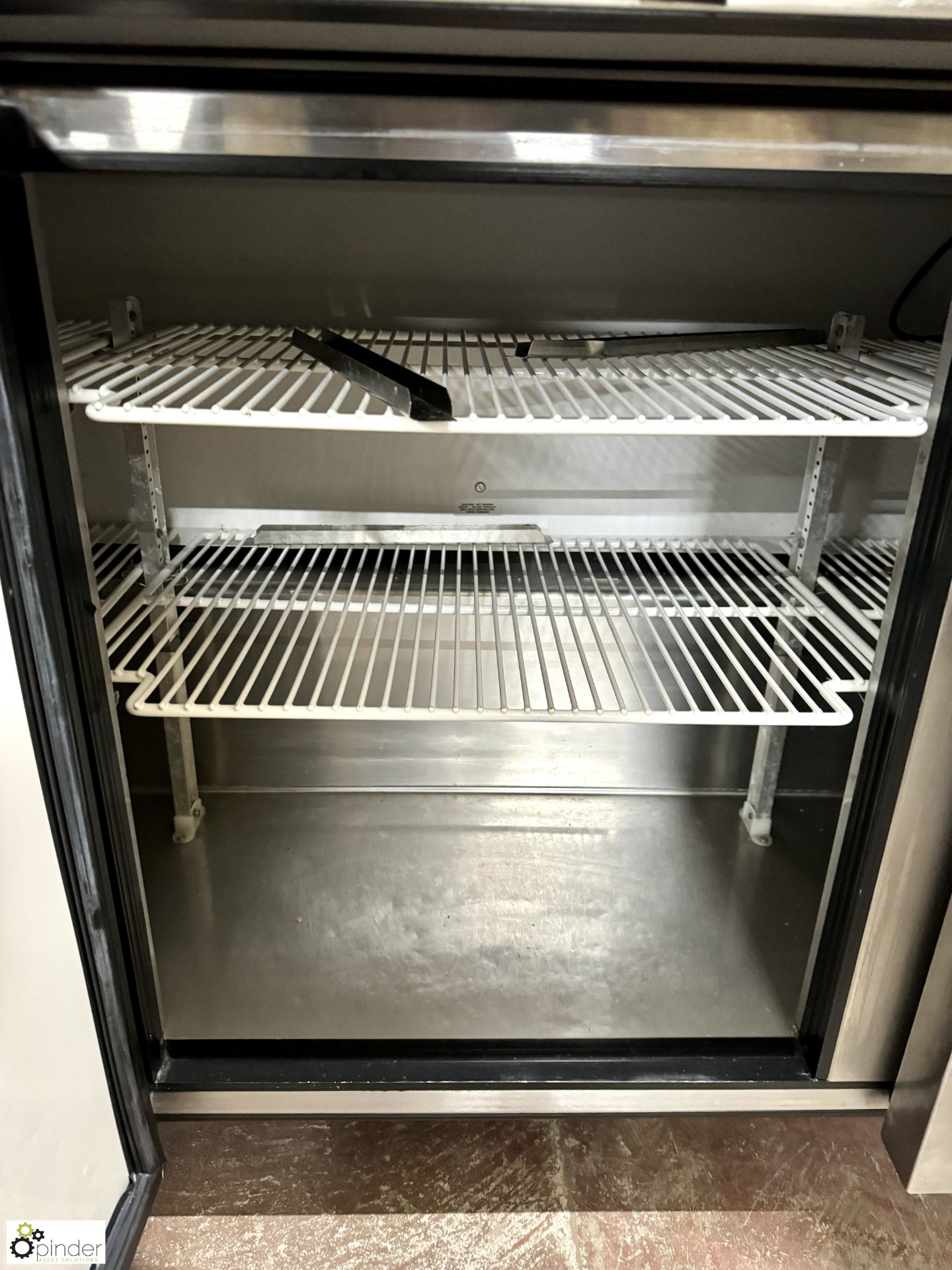 True TSSU-72-18 stainless steel mobile 3-door Chilled Prep Table, 1840mm x 770mm x 1100mm max, - Image 5 of 8