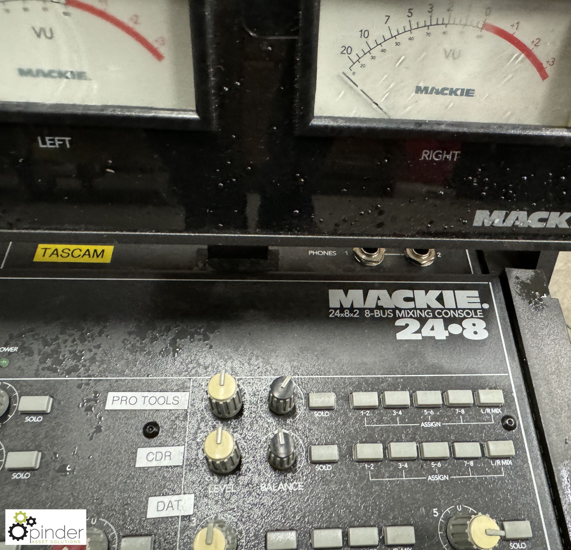 Mackie 24x8x2 8-BUS Mixing Console - Bild 3 aus 7
