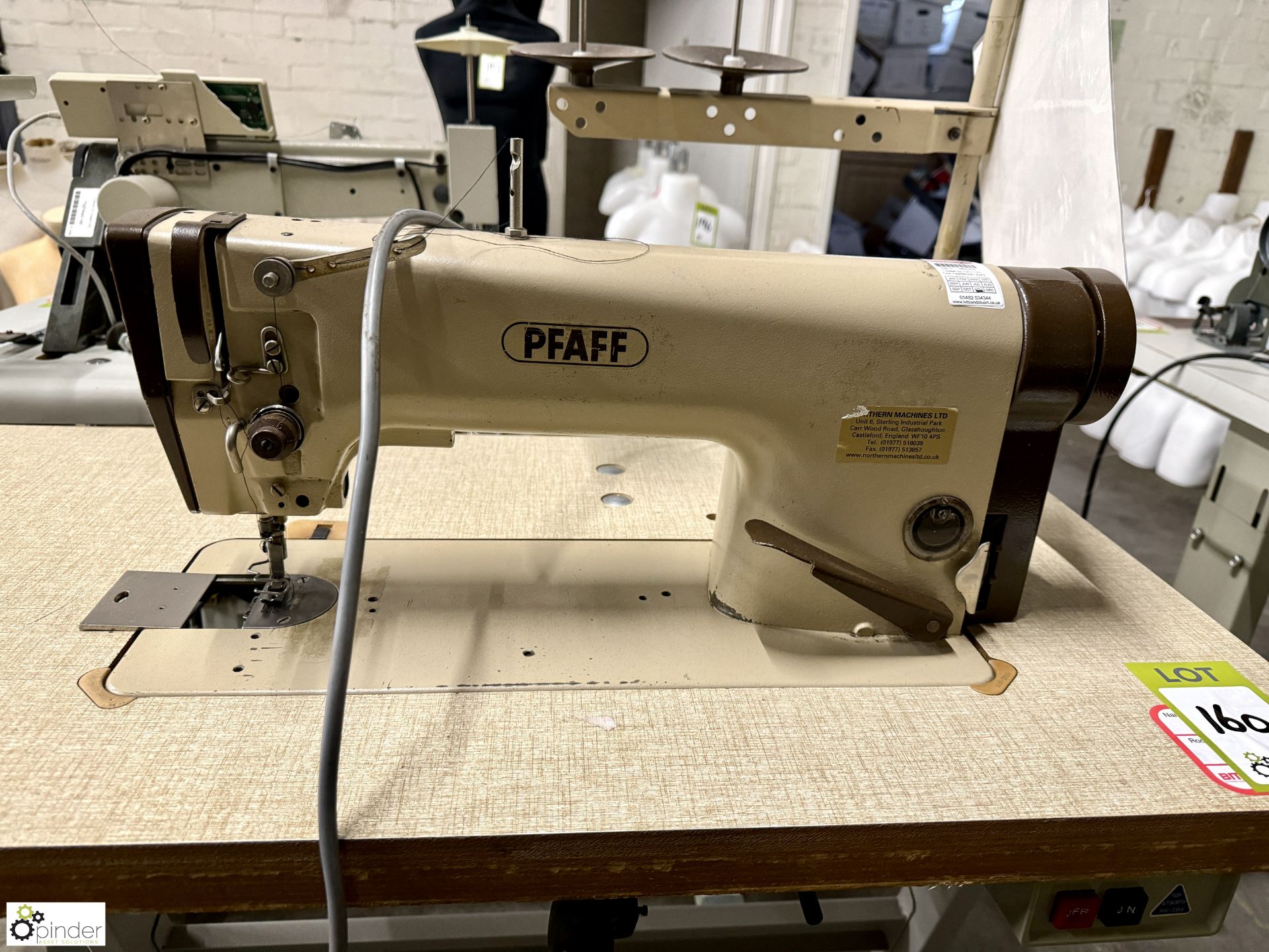 Pfaff 463 flat bed Lockstitch, 240volts - Image 2 of 5