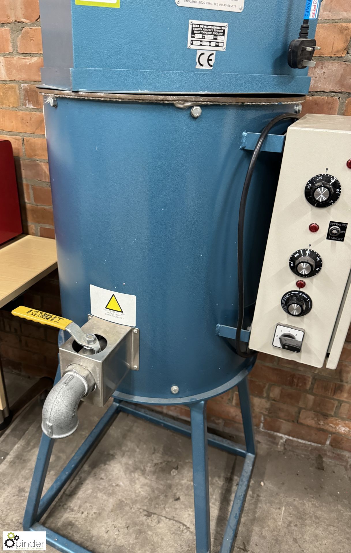 Seba FM-1 Hot Melt Jacketed Vessel, 240volts, 3000watts - Image 3 of 9