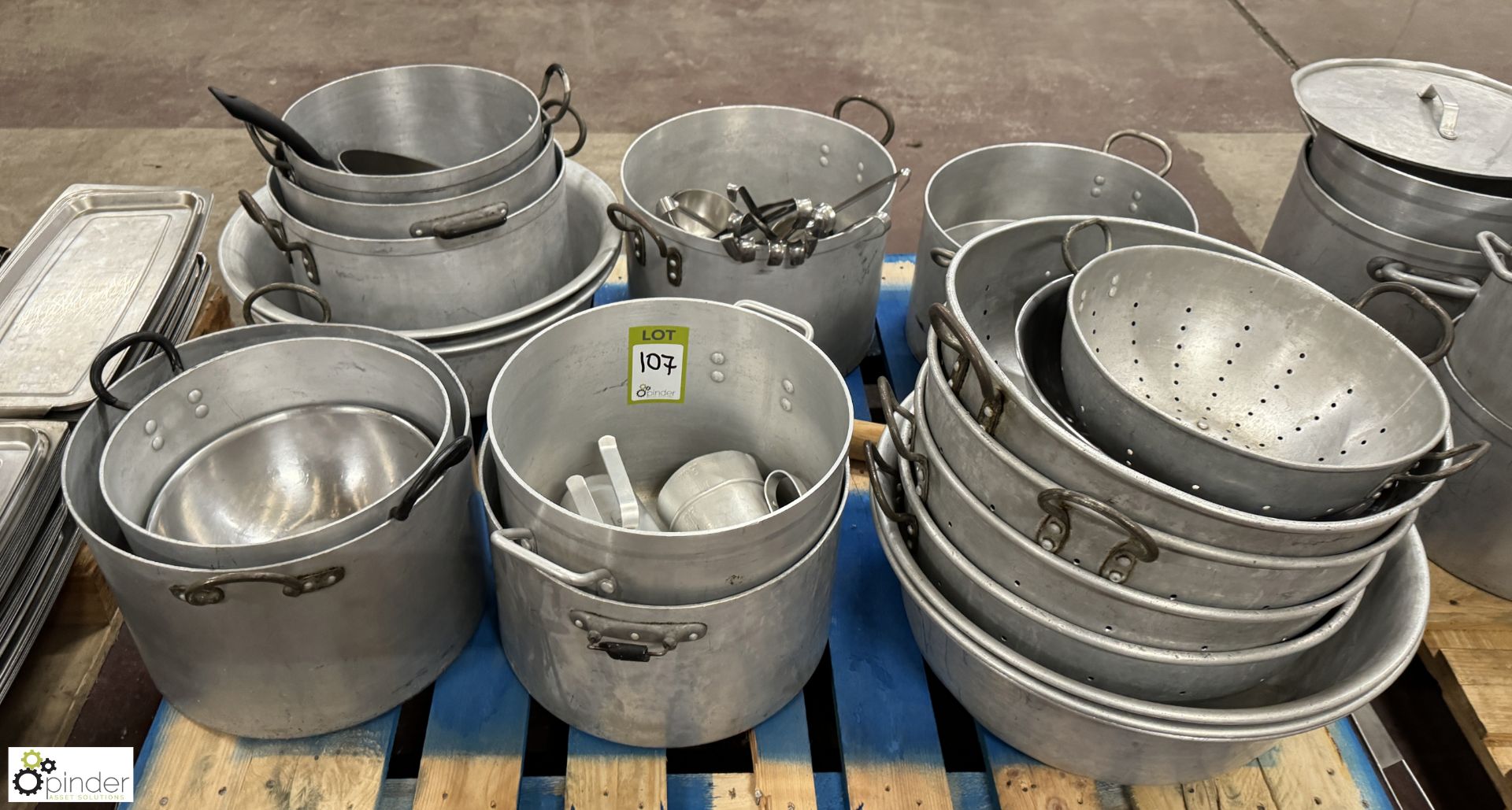 Quantity Cooking Pots, Bowls and Colanders, to pallet - Image 3 of 6