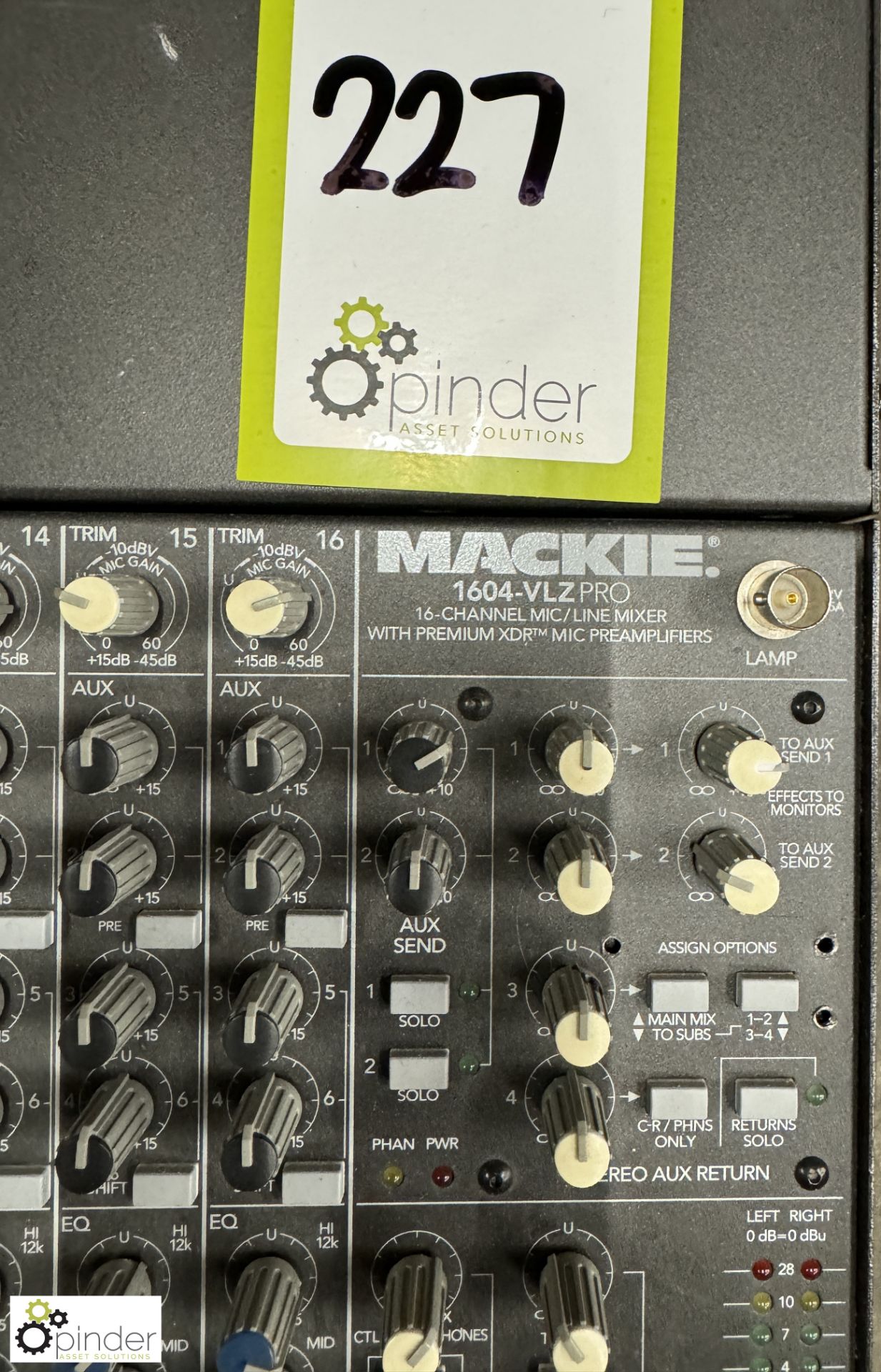 Mackie 1604-VLZ PRO 16-channel Mixer - Image 2 of 4