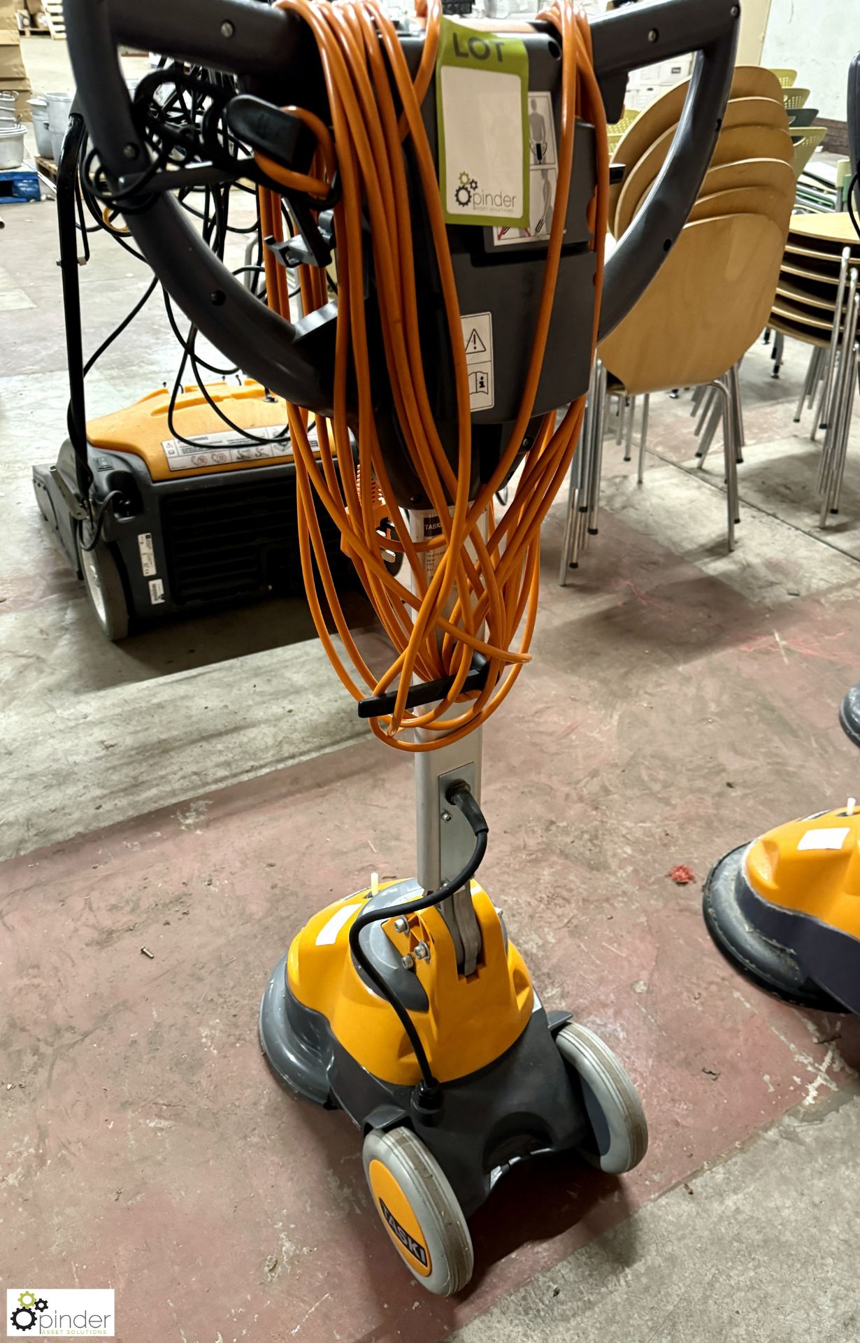 Taski 28 EM Floor Polisher, 240volts - Image 2 of 3