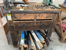 Steel top Setting Bench, 1010mm x 710mm x 990mm (please note this lot is located in Leeds, viewing