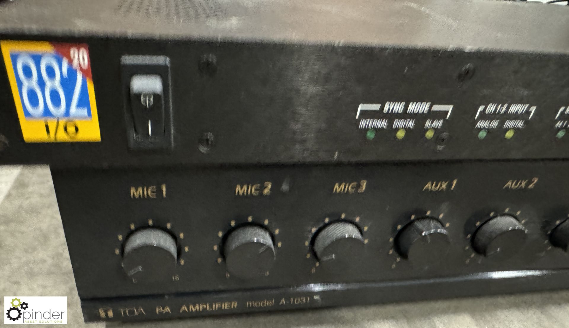 Digidesign Sampler and TOA PA Amplifier - Bild 3 aus 4