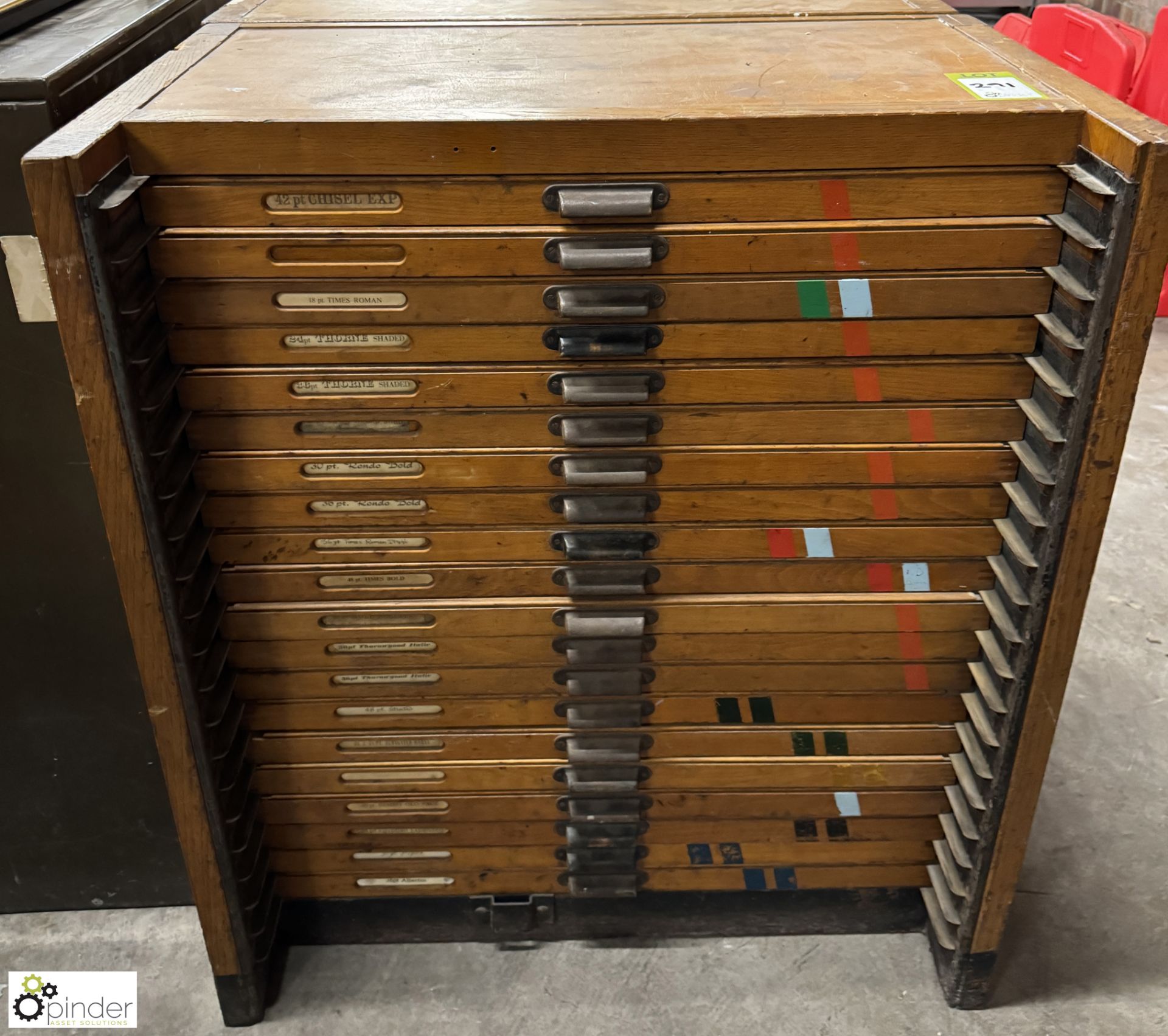 Large quantity Typesetting to and including antique oak multi drawer Typeset Cabinet