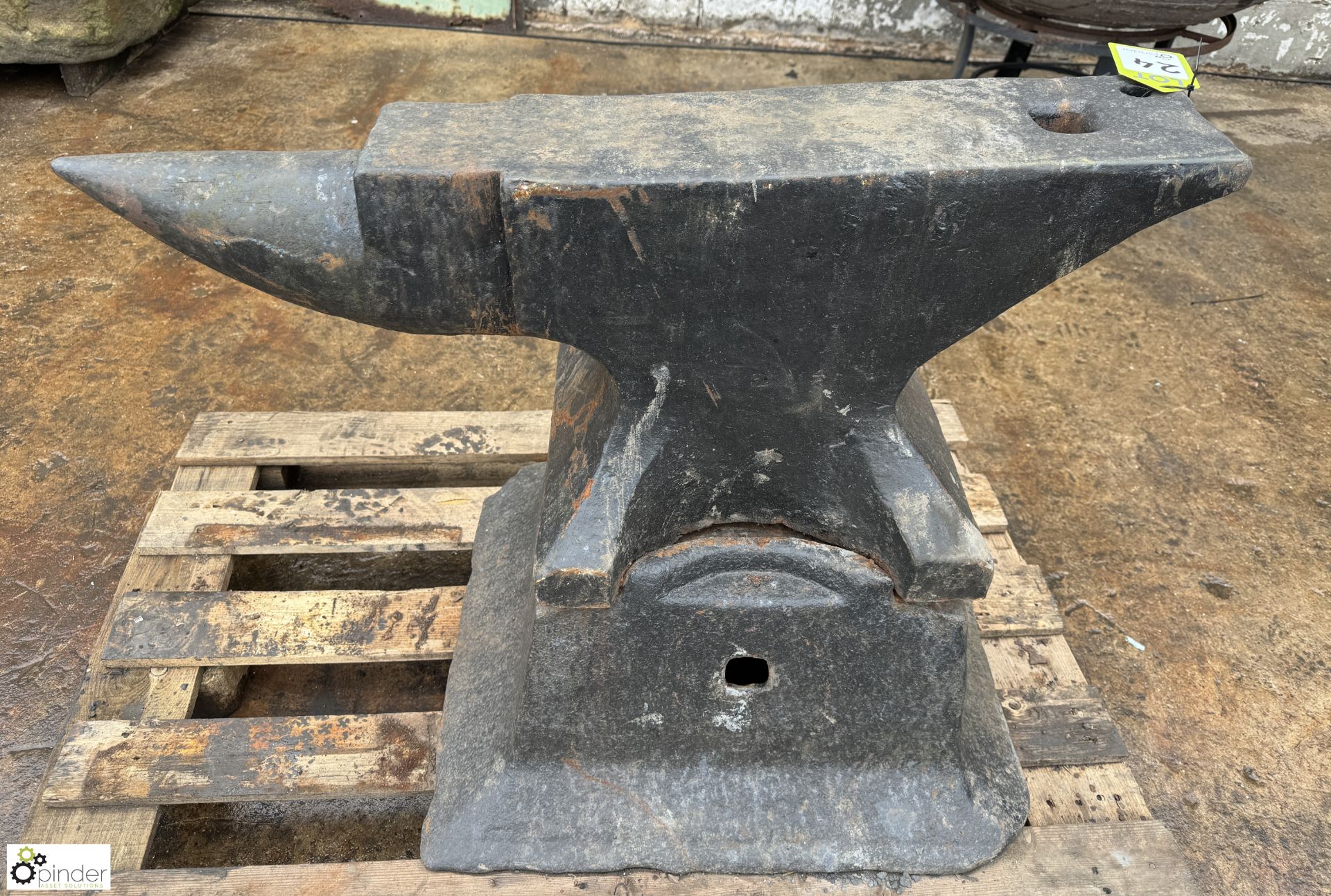 Blacksmith single beak Anvil, 900mm x 660mm including base