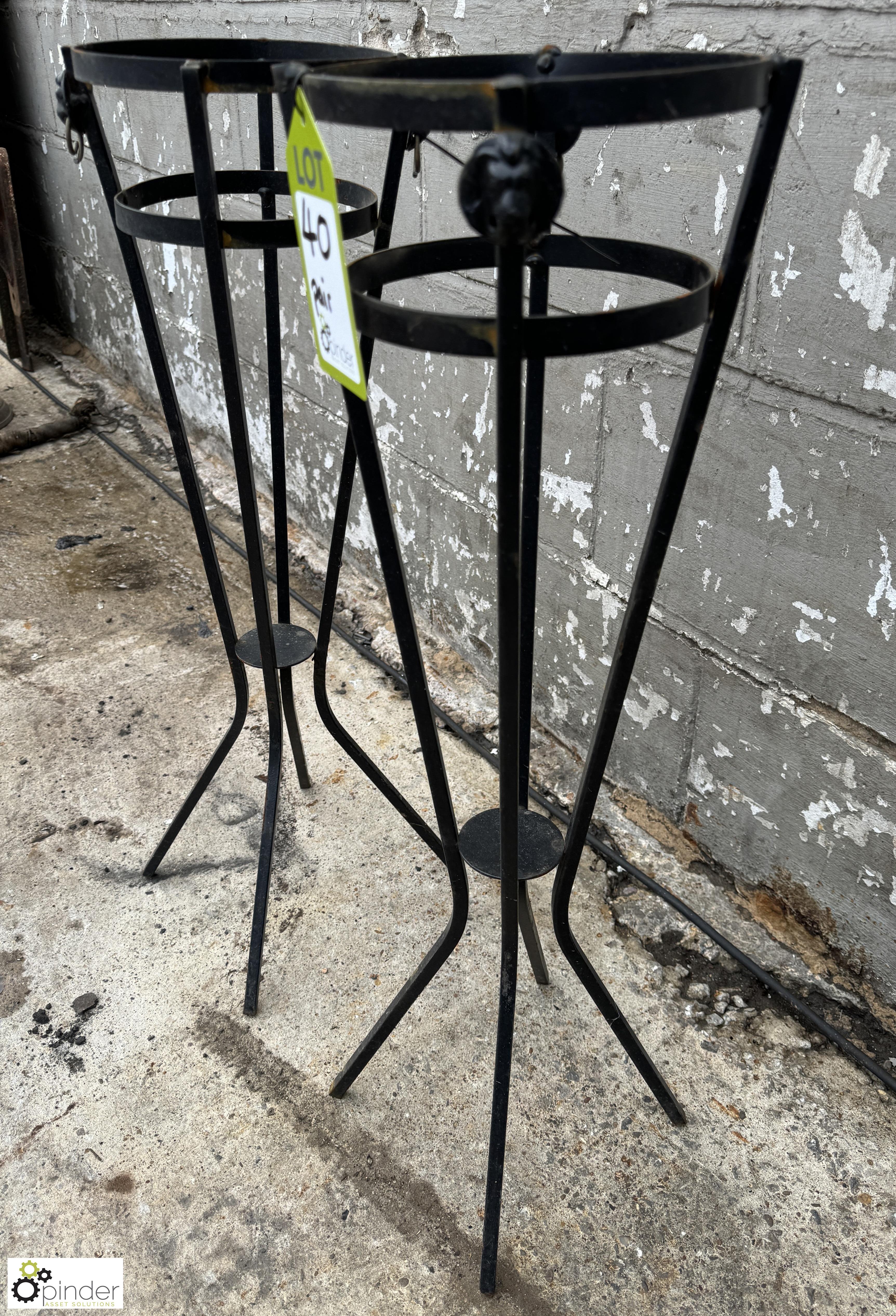 Pair iron Jardiniere Planters, 190mm diameter x 700mm - Image 3 of 6