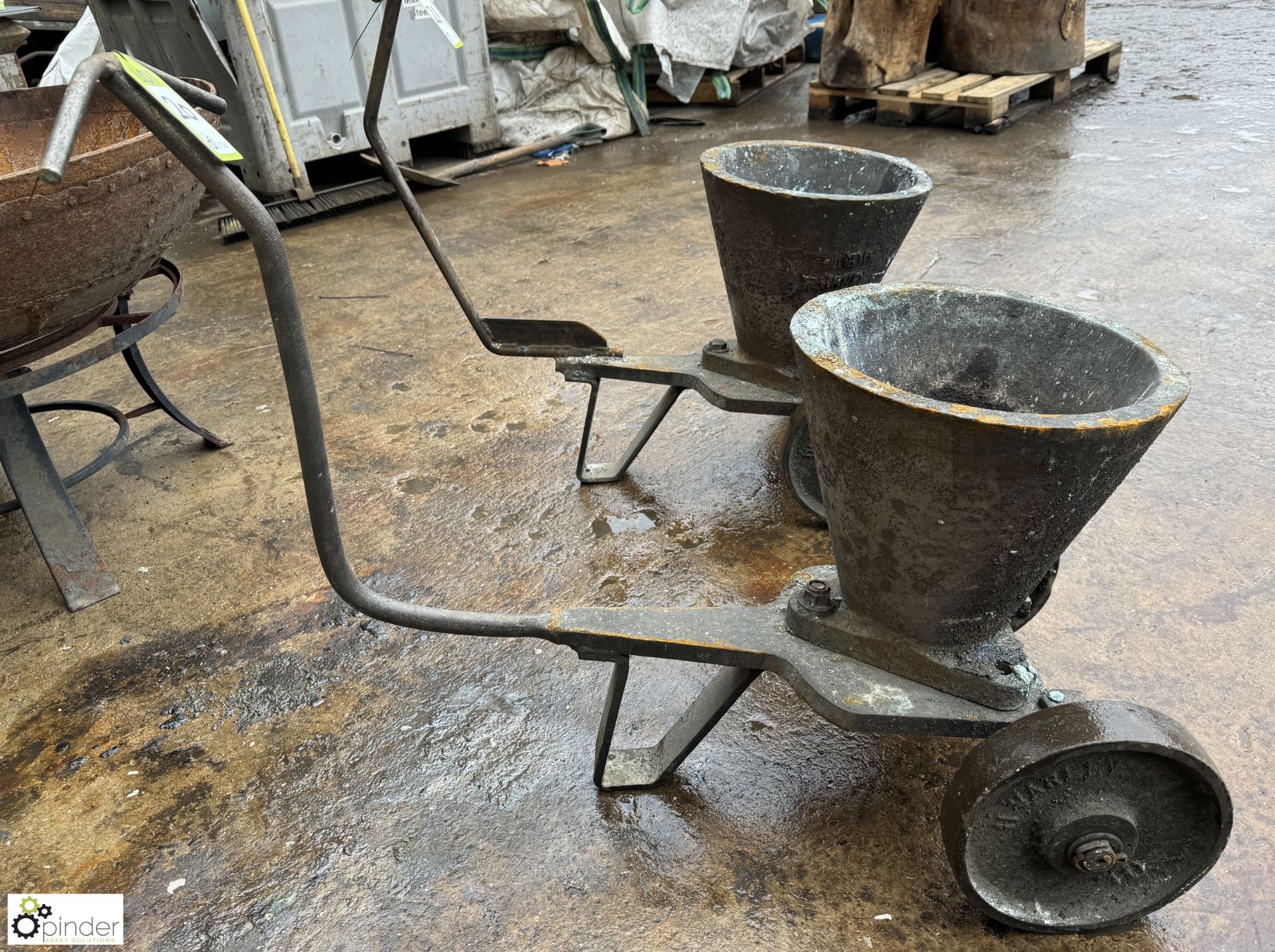Vintage cast iron mobile Foundry Crucible - Image 3 of 7