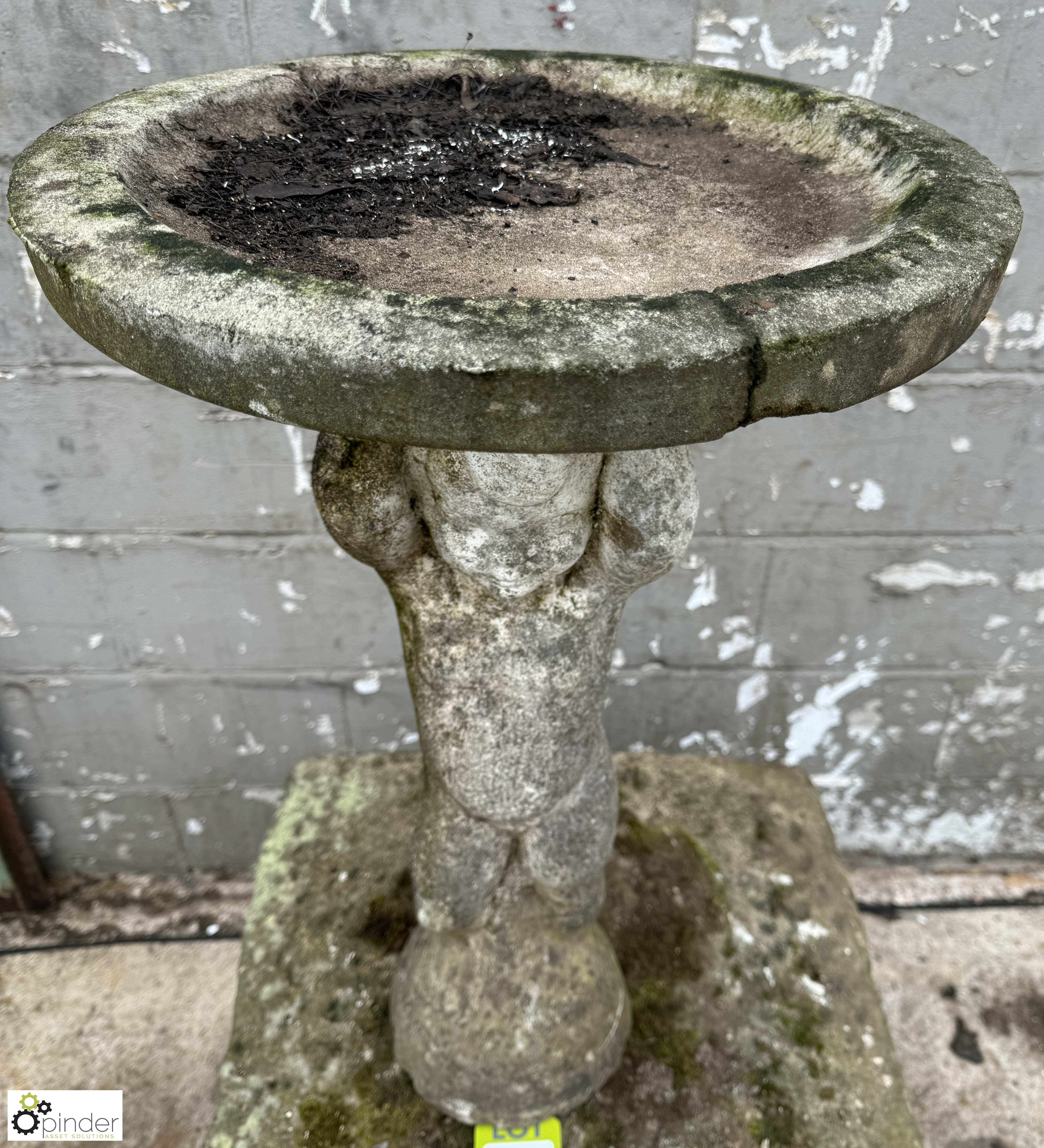 Reconstituted stone Birdbath, cherub holding bird table, 700mm tall - Image 2 of 7