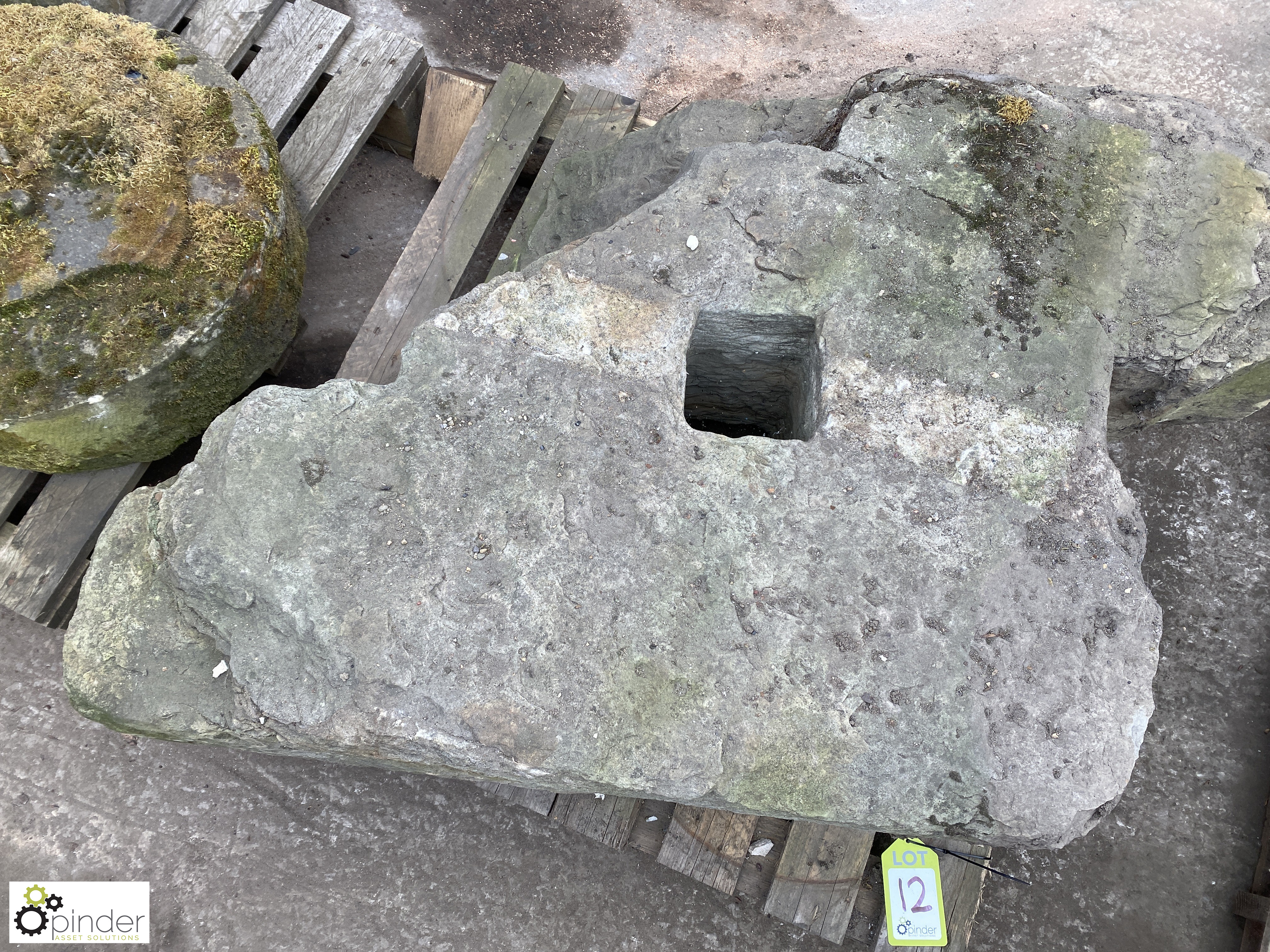 Derbyshire Millstone, 370mm thick, damaged - Image 4 of 7