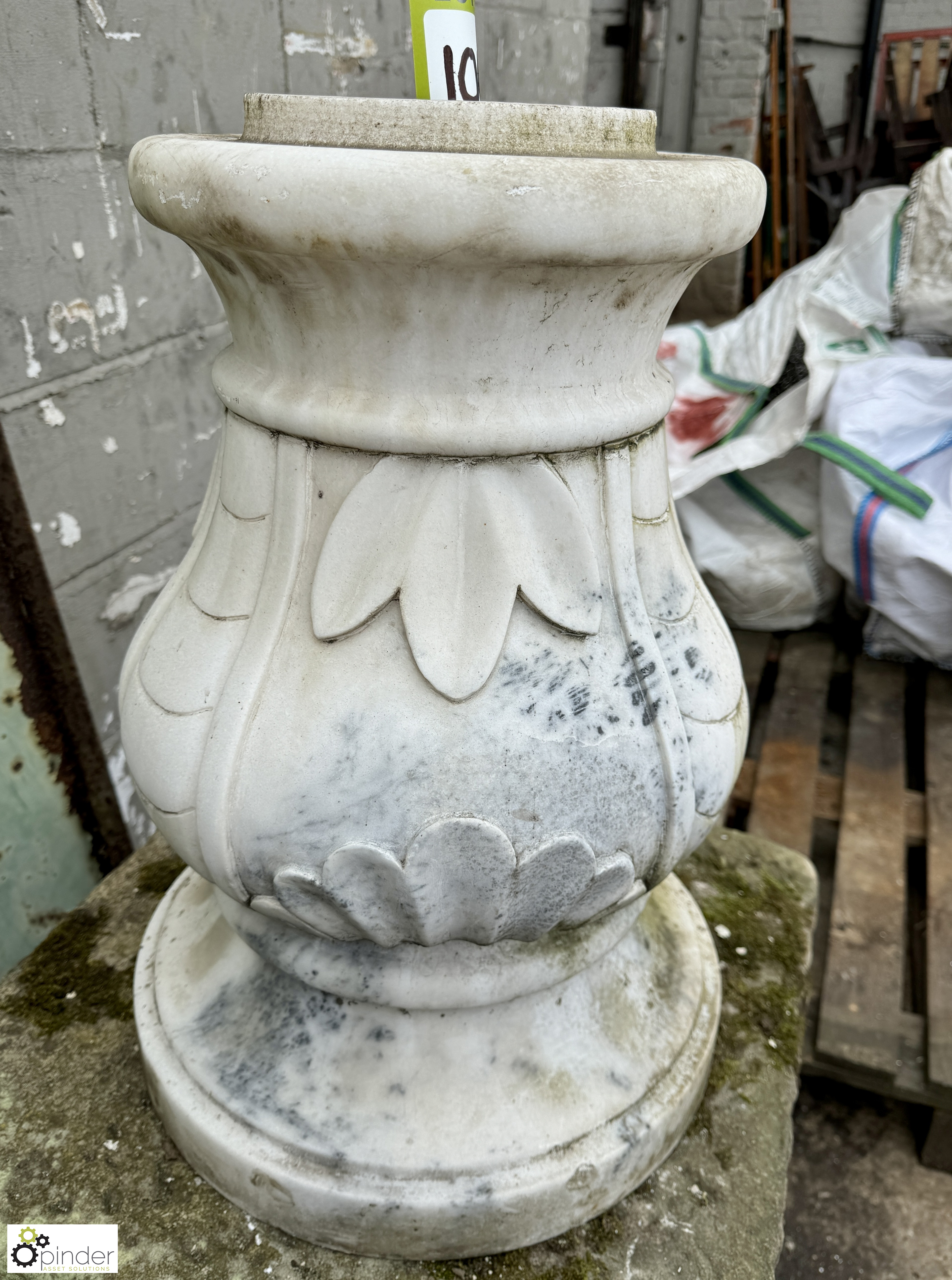 Ornate marble Column Base, 570mm tall, 300mm diameter at top - Image 5 of 6