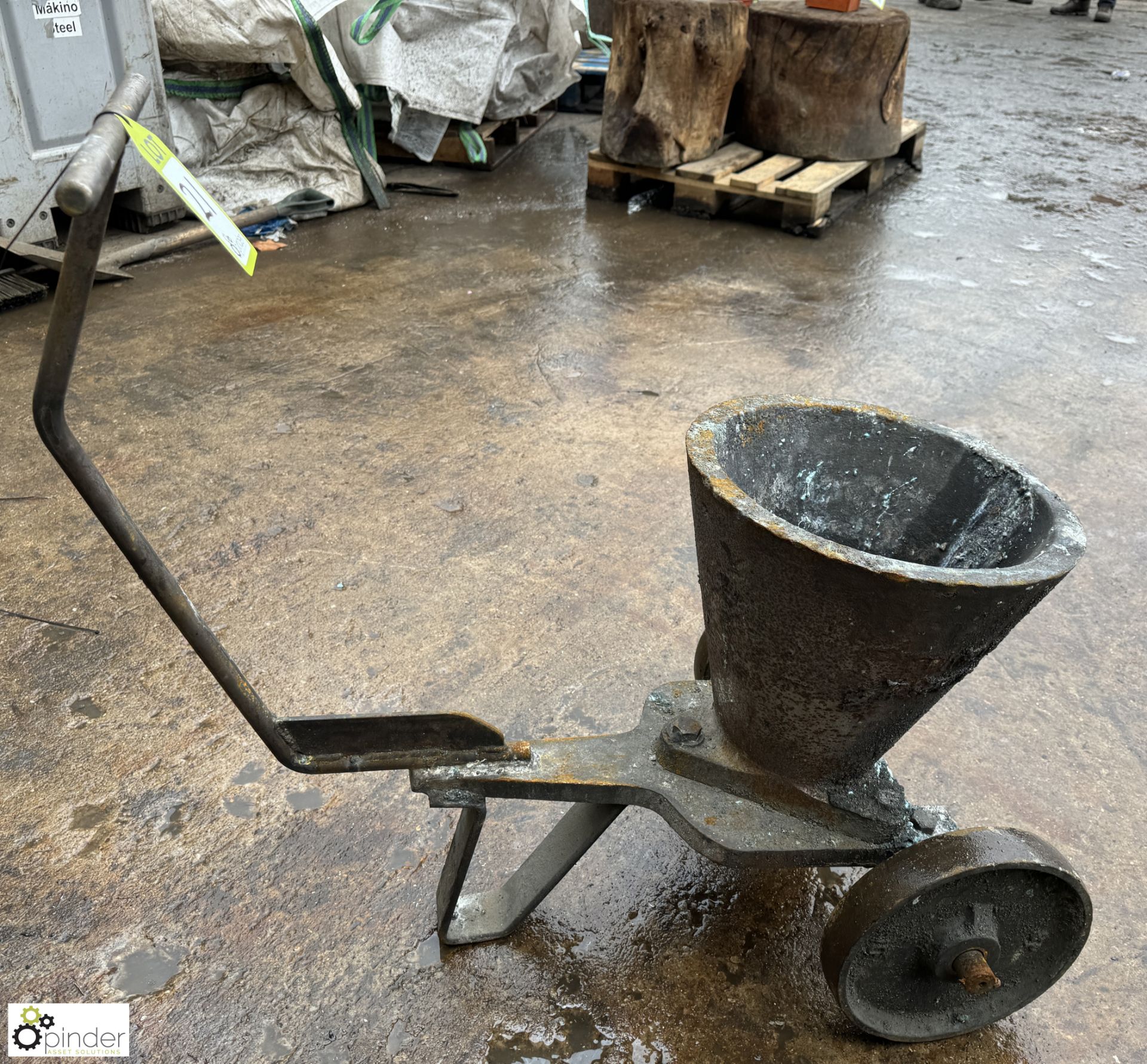 Vintage cast iron mobile Foundry Crucible - Image 5 of 7