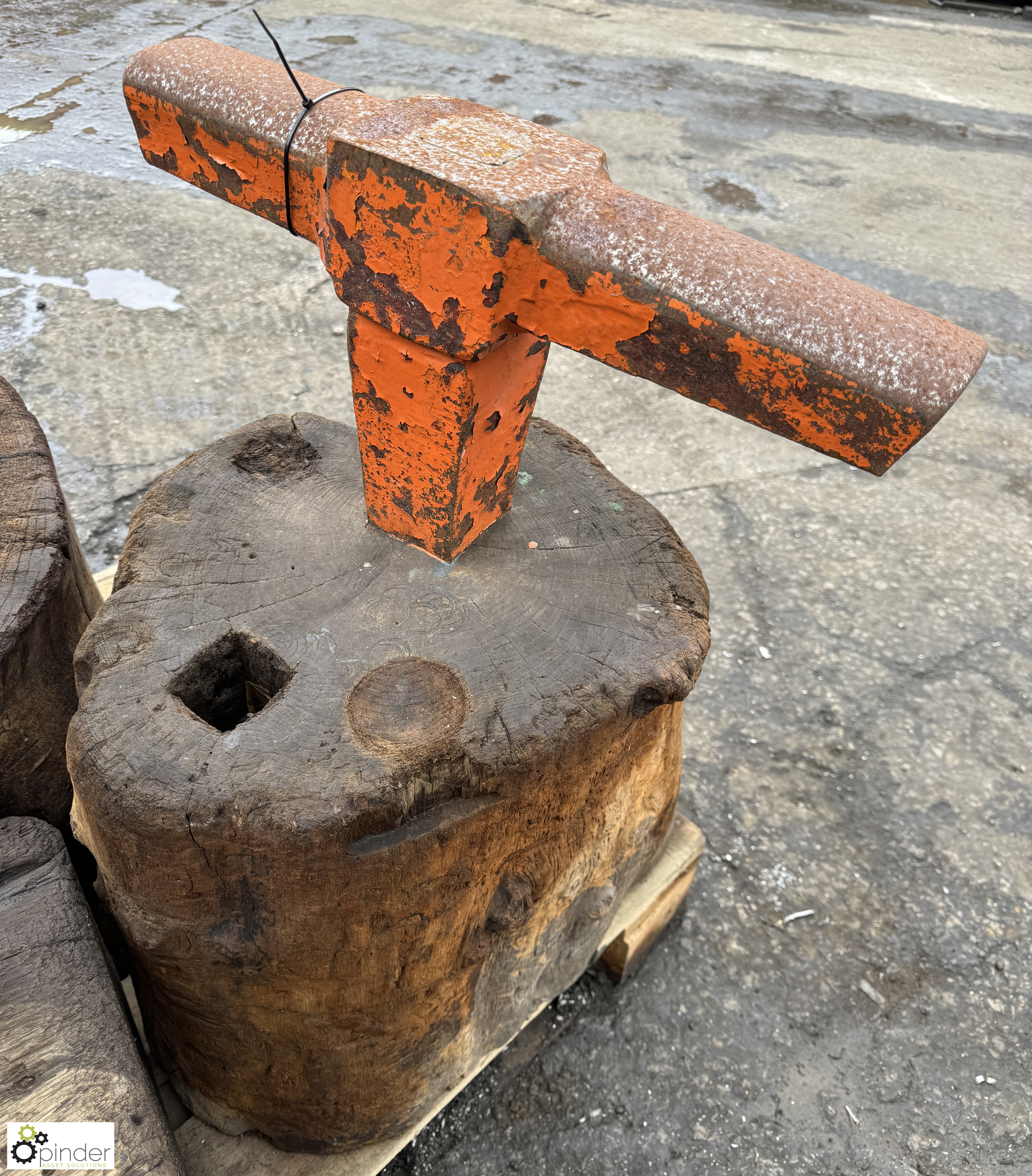 Victorian Silversmith’s Anvil, mounted on oak base, from British Silverware, Sheffield - Bild 3 aus 5