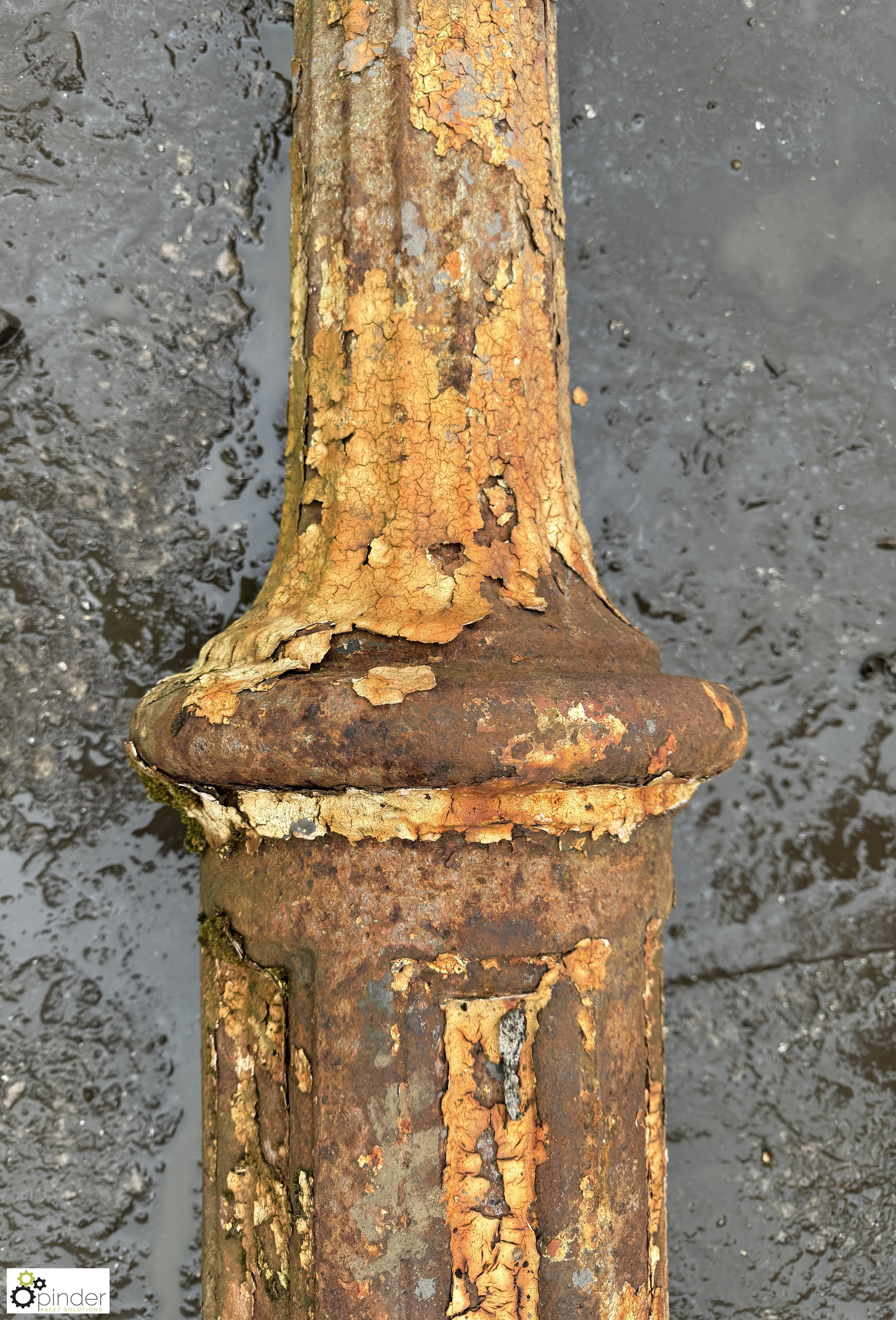 Victorian cast iron Lamp Post, 3400mm full length - Image 7 of 10