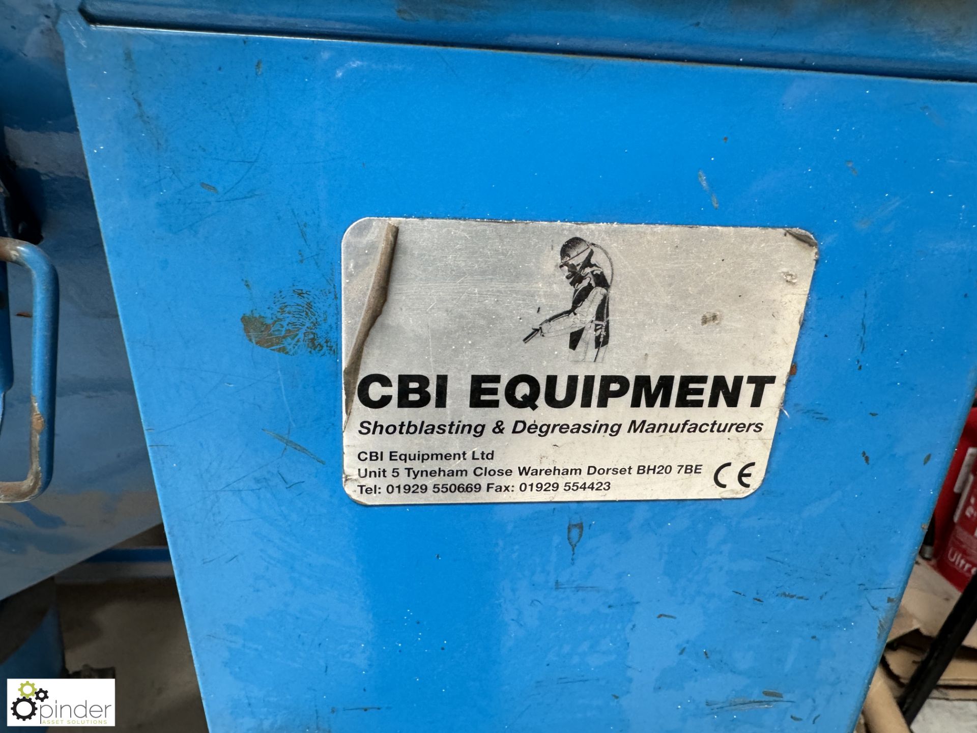 CBI Shot Blast Cabinet, 1240mm x 950mm x 900mm, 1100mm x 700mm x 280mm bike frame section - Image 5 of 11
