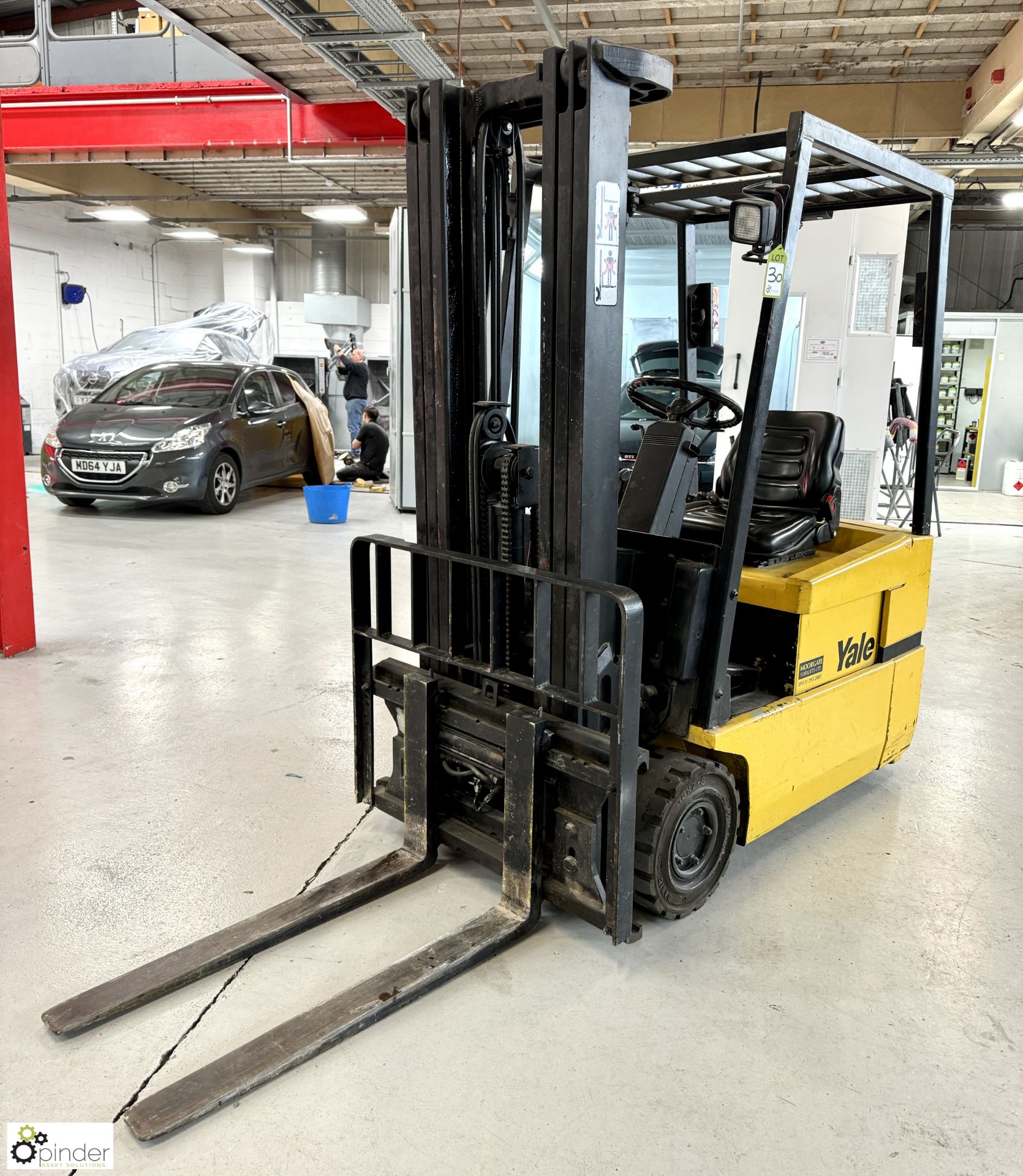 Yale ERP16AFE2130 electric 3-wheel cantilever Forklift Truck, 1460kg capacity, 4191hours, triplex