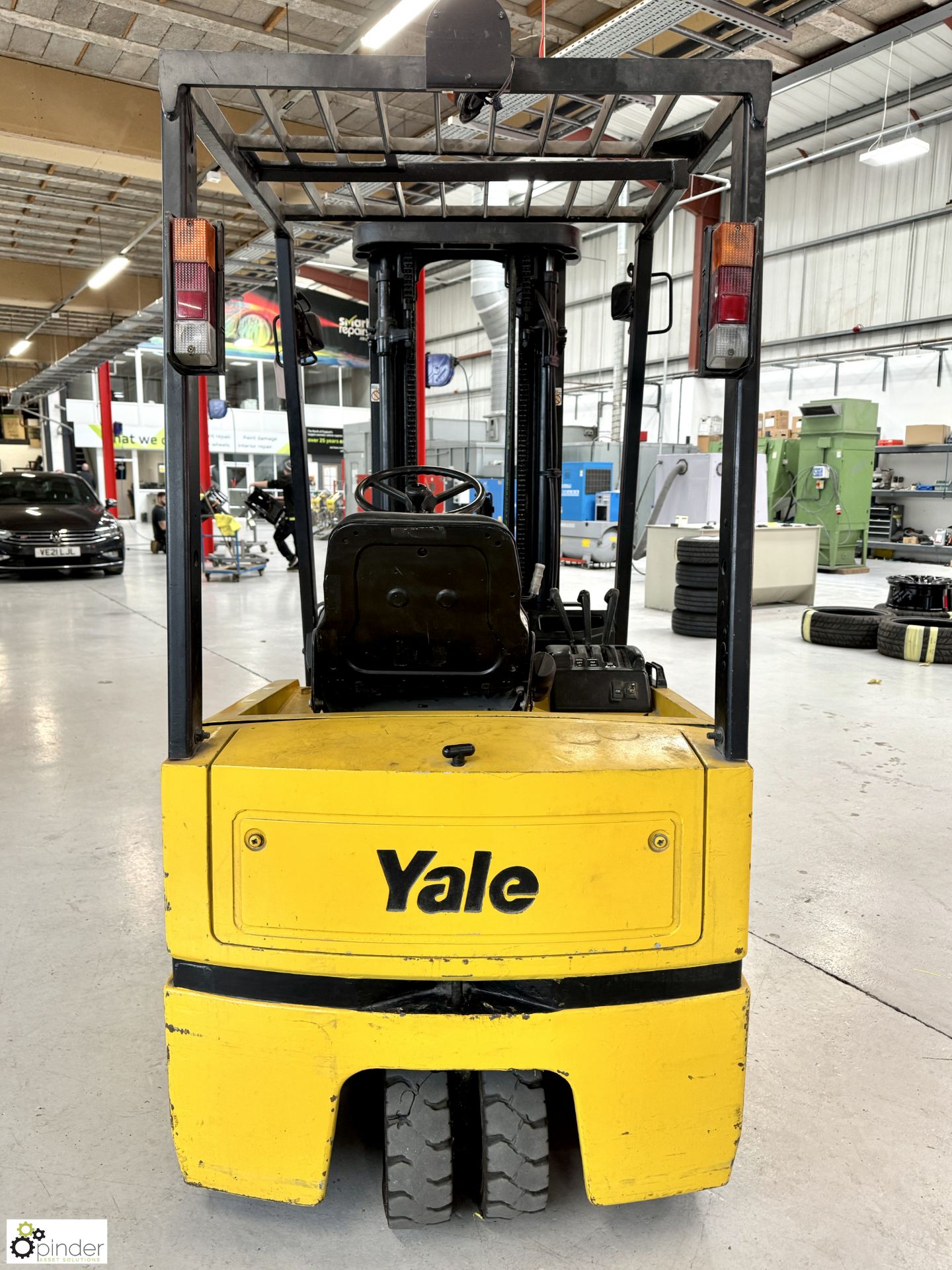 Yale ERP16AFE2130 electric 3-wheel cantilever Forklift Truck, 1460kg capacity, 4191hours, triplex - Image 5 of 15