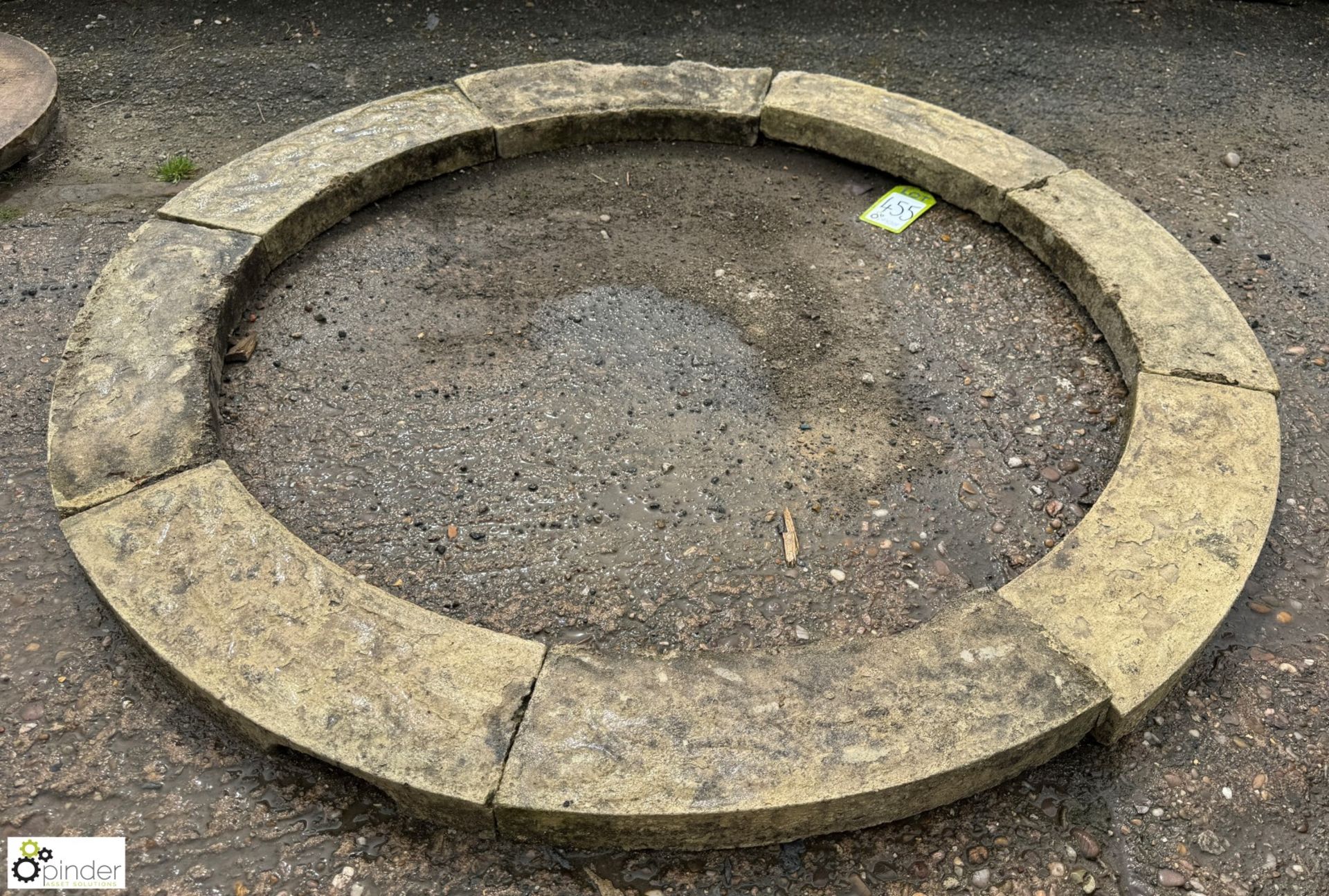 A reconstituted stone Pond Surround, approx. 48in diameter - Image 3 of 4