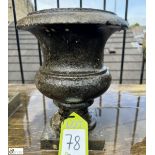 A Victorian statuary white marble Garden Urn, approx. 12in x 10in diameter