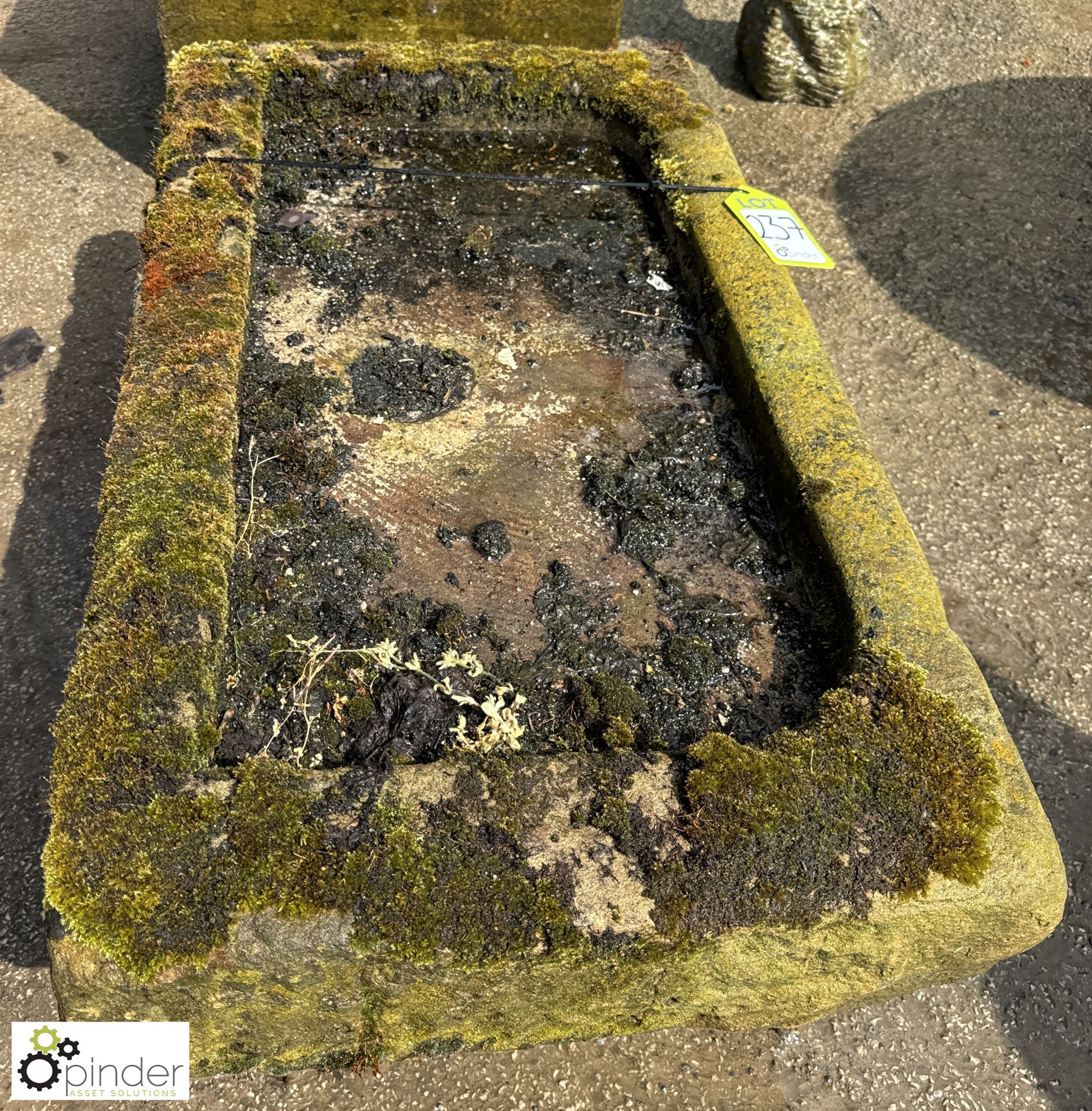 A Victorian Yorkshire stone Cottage Sink, approx. 5in x 21in x 38in - Image 4 of 5