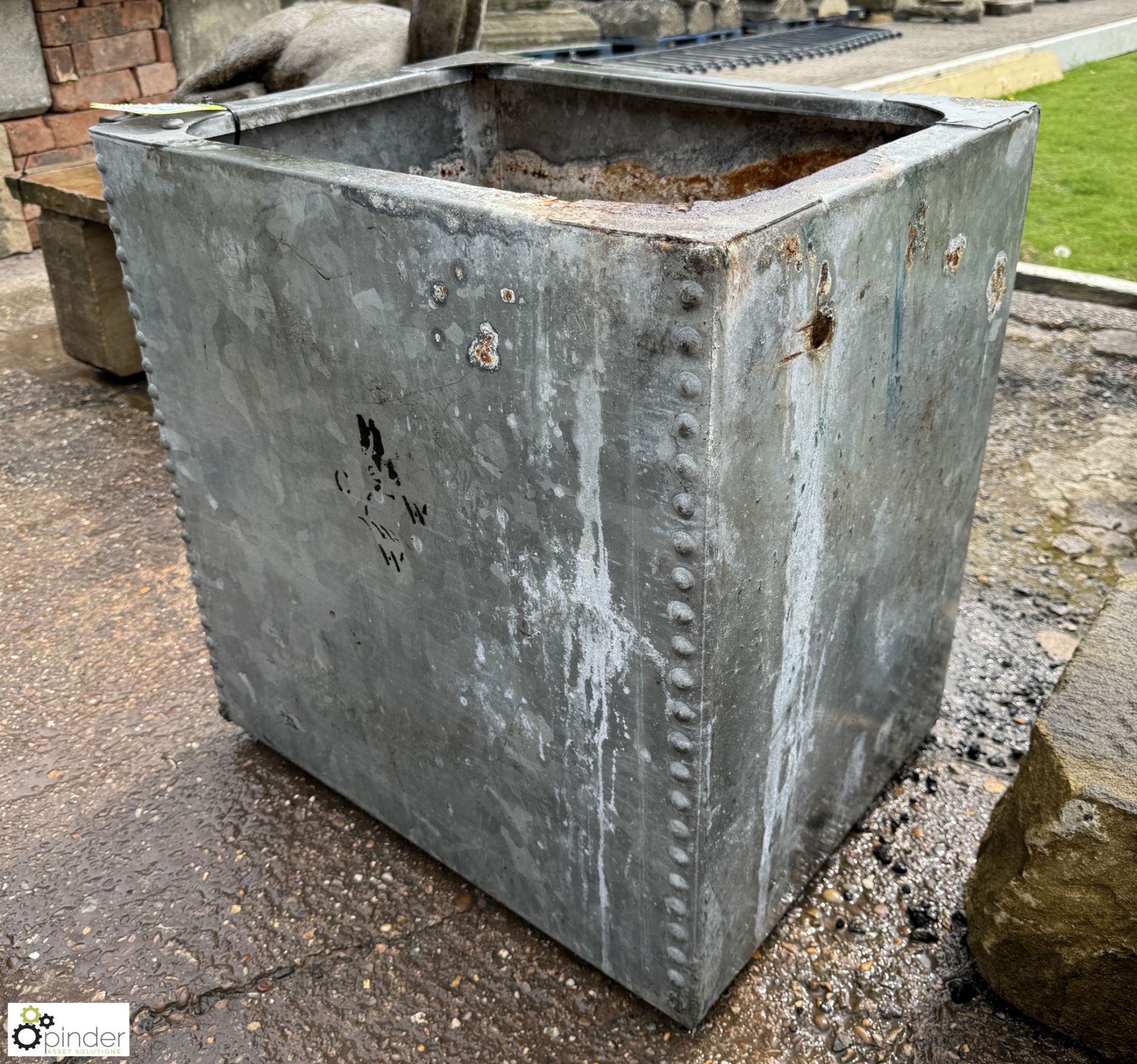 A metal galvanised riveted Water Cistern, approx. 24in x 24in x 18in, circa 1920 to 1940s - Image 2 of 6