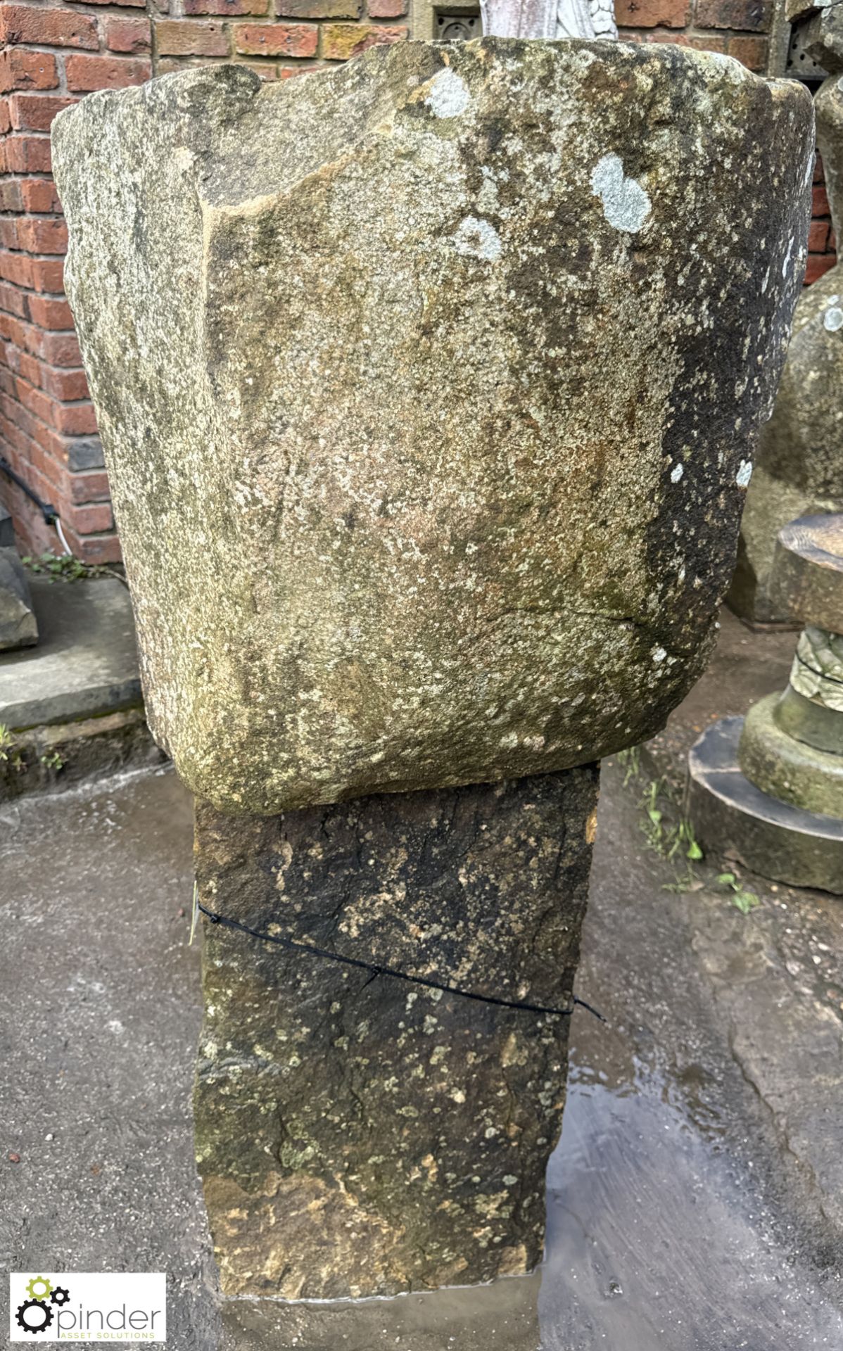 A large Yorkshire gritstone rustic monolith Birdbath, approx. 52in - Image 4 of 8