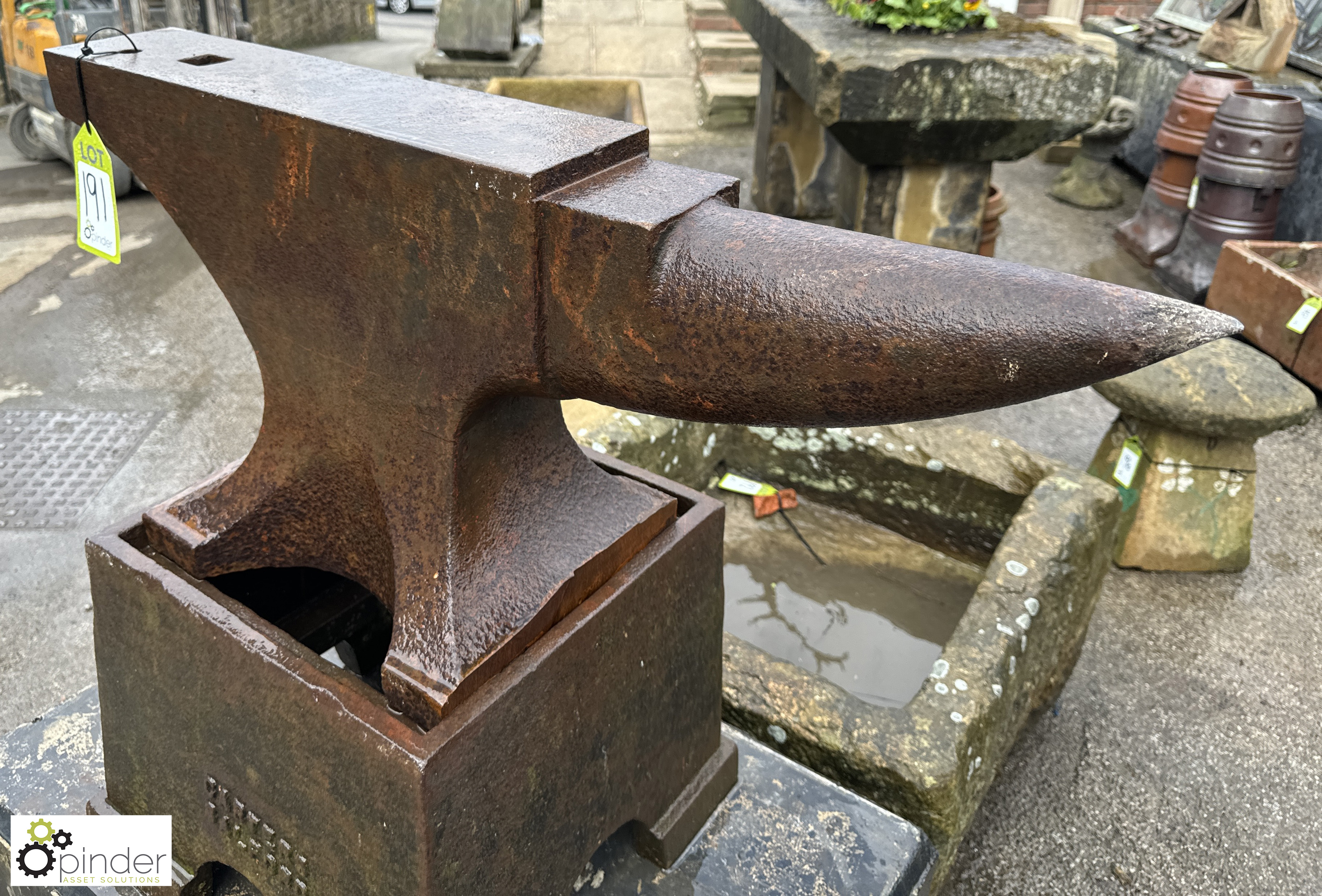 An original Georgian blacksmith cast iron Anvil, on cast iron base, with maker’s mark “Carters - Image 4 of 8