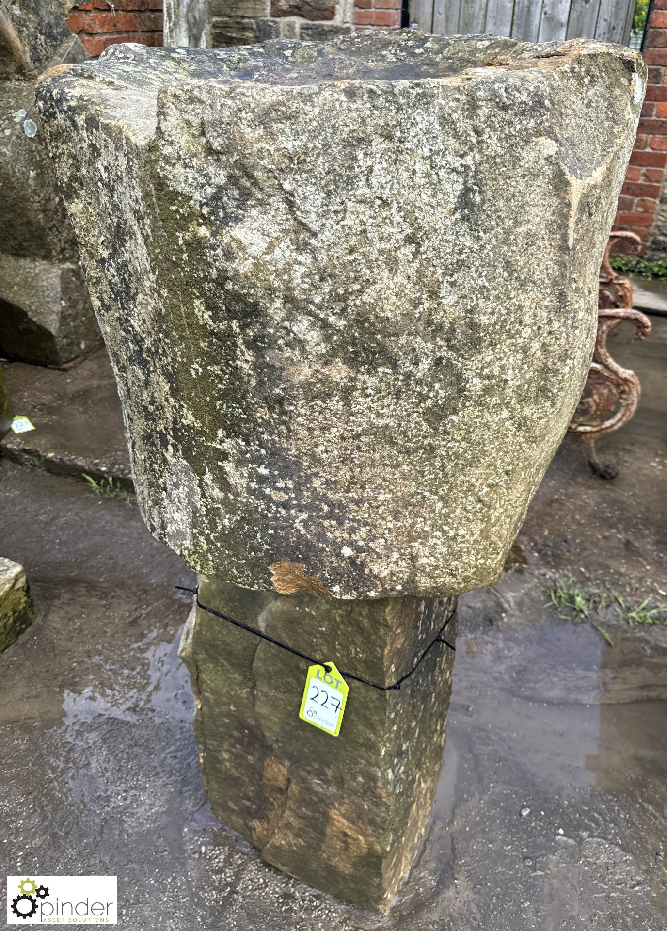 A large Yorkshire gritstone rustic monolith Birdbath, approx. 52in - Image 7 of 8