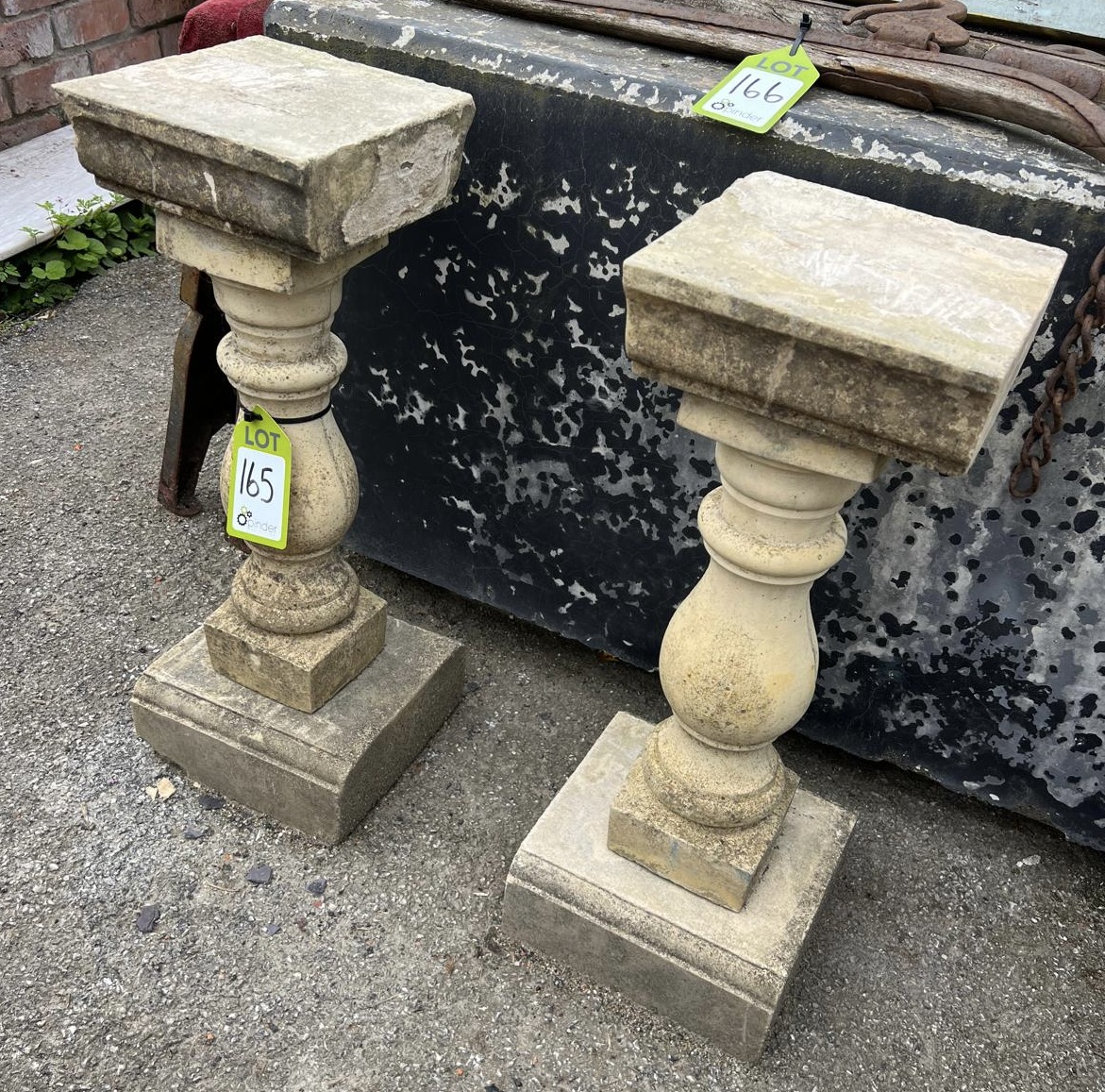 A pair reconstituted stone balustrade Plinths, approx. 26in x 10in x 10in - Bild 2 aus 7