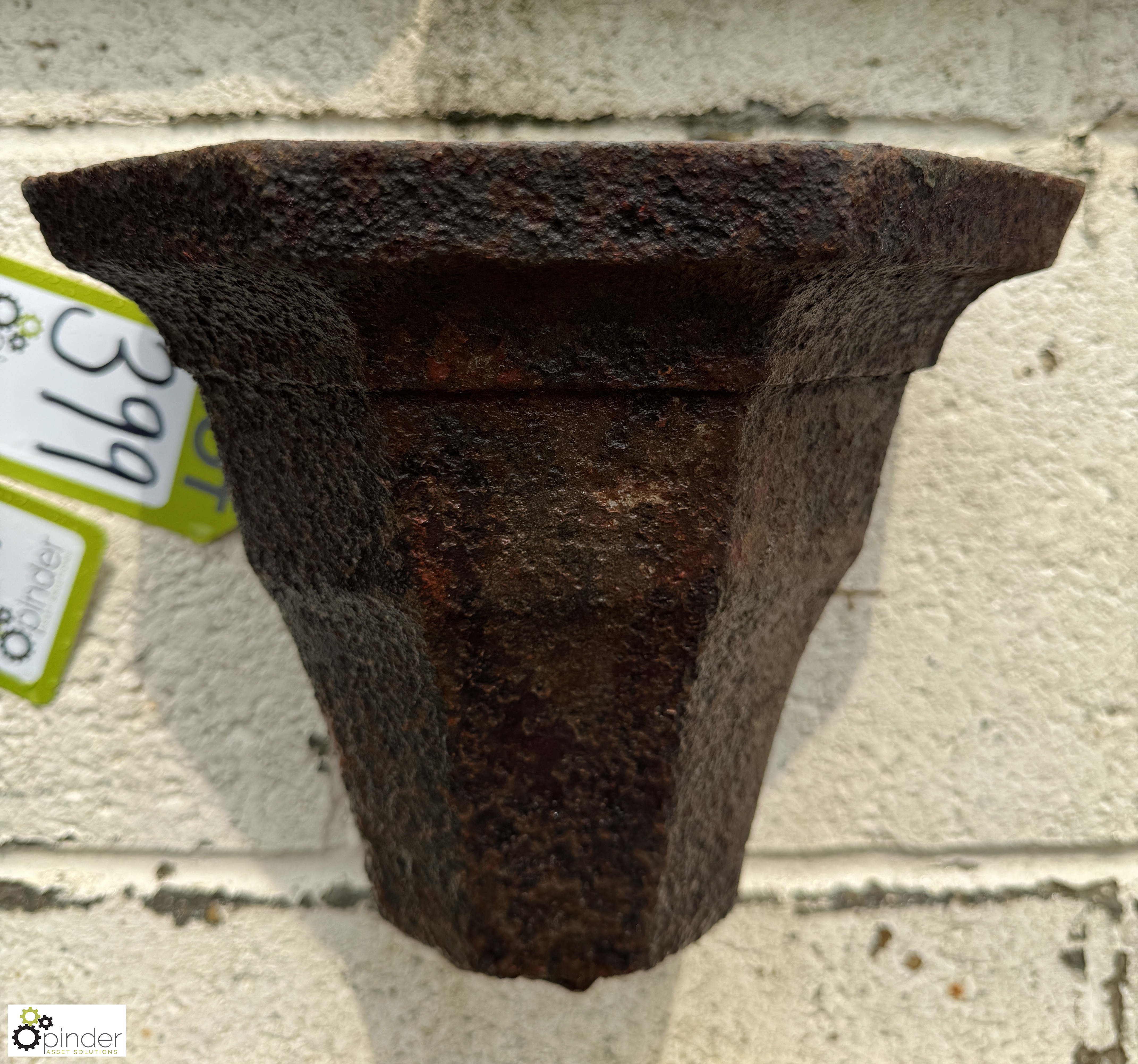 A Victorian cast iron Rain Hopper, approx. 7in x 9in