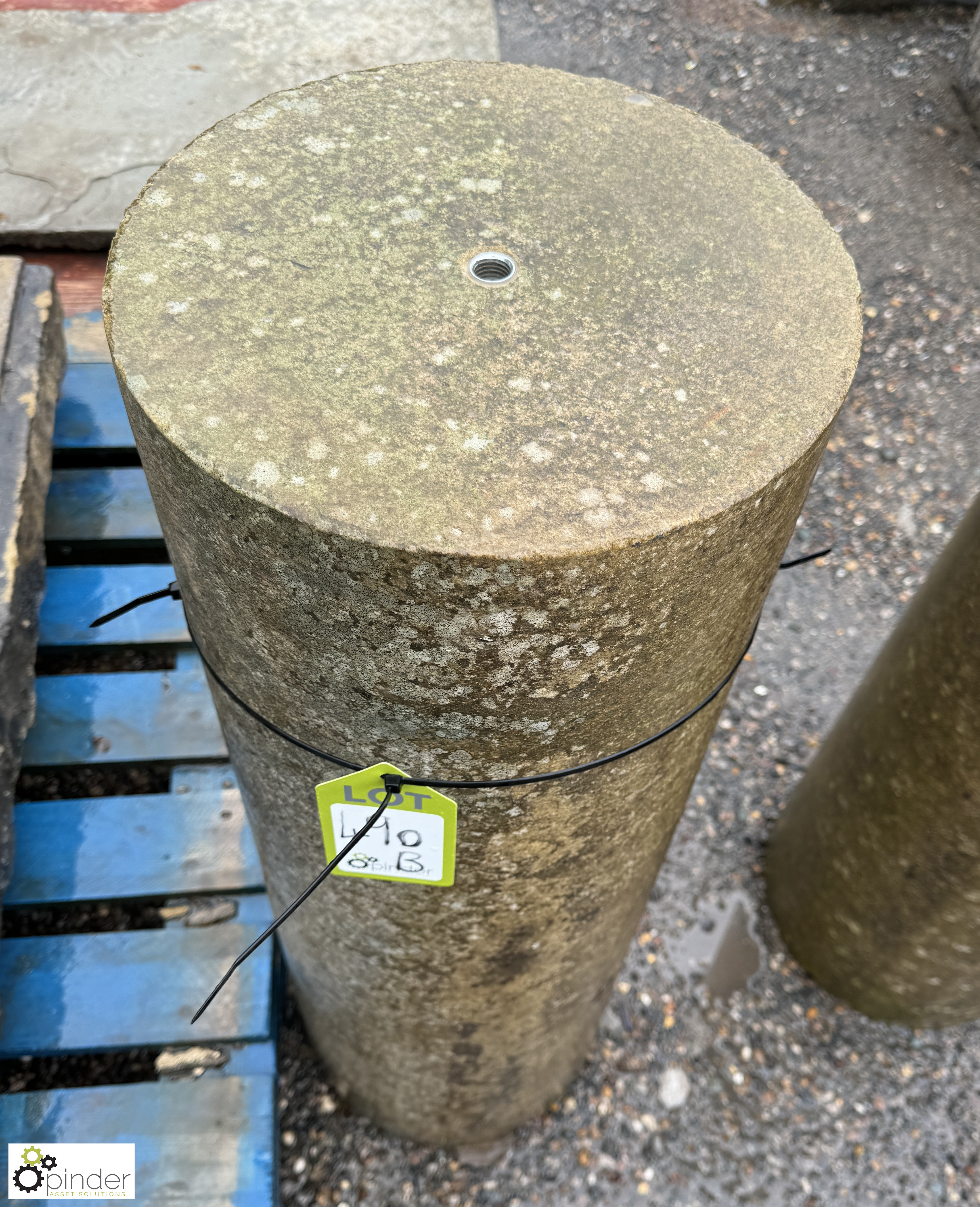 A round Yorkshire stone Column/Statue Plinth, approx. 35in x 12in - Image 2 of 3