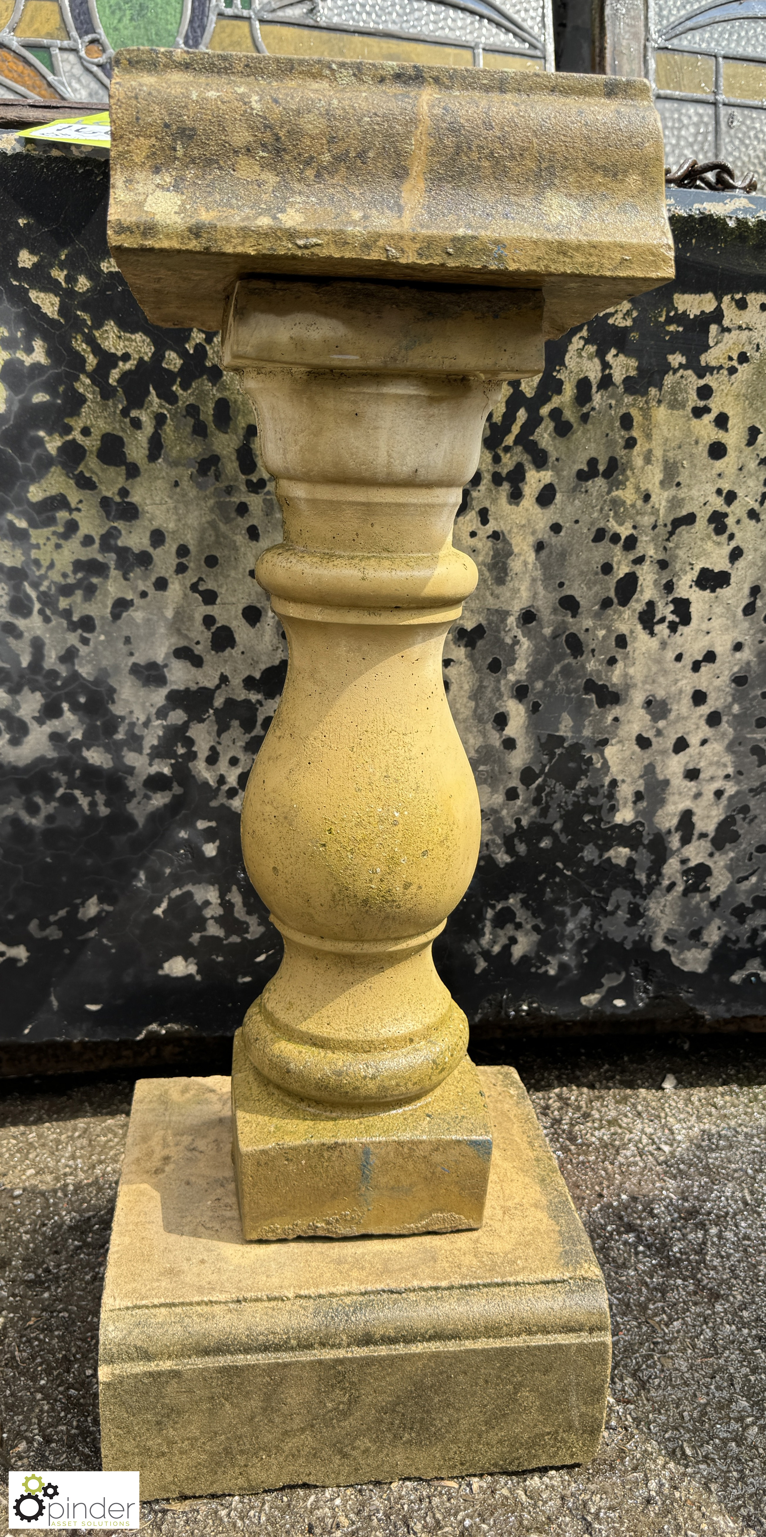 A pair reconstituted stone balustrade Plinths, approx. 26in x 10in x 10in - Bild 4 aus 7