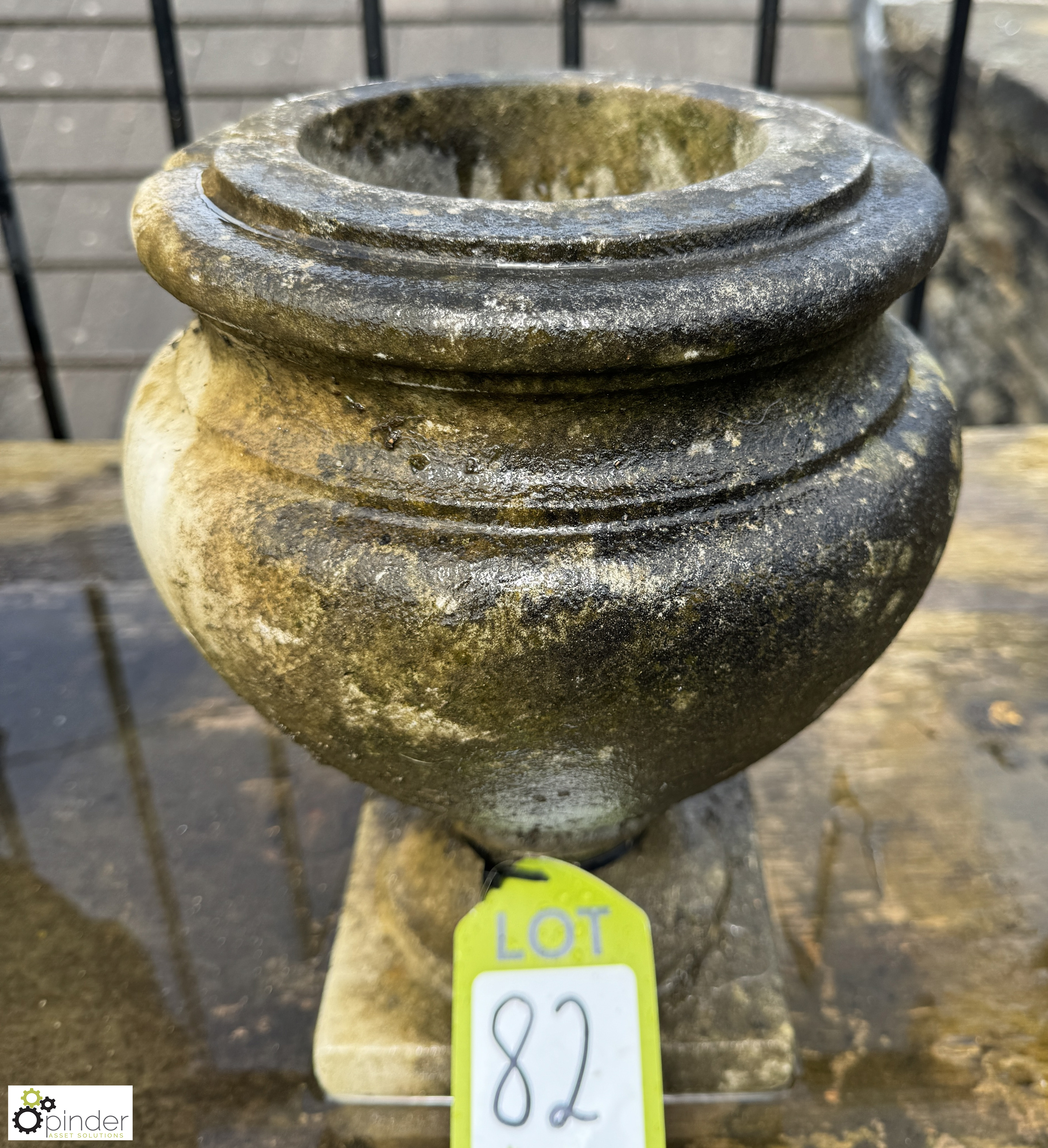 An Art Deco style statuary white marble Garden Urn, approx. 12in x 9in diameter - Image 2 of 5