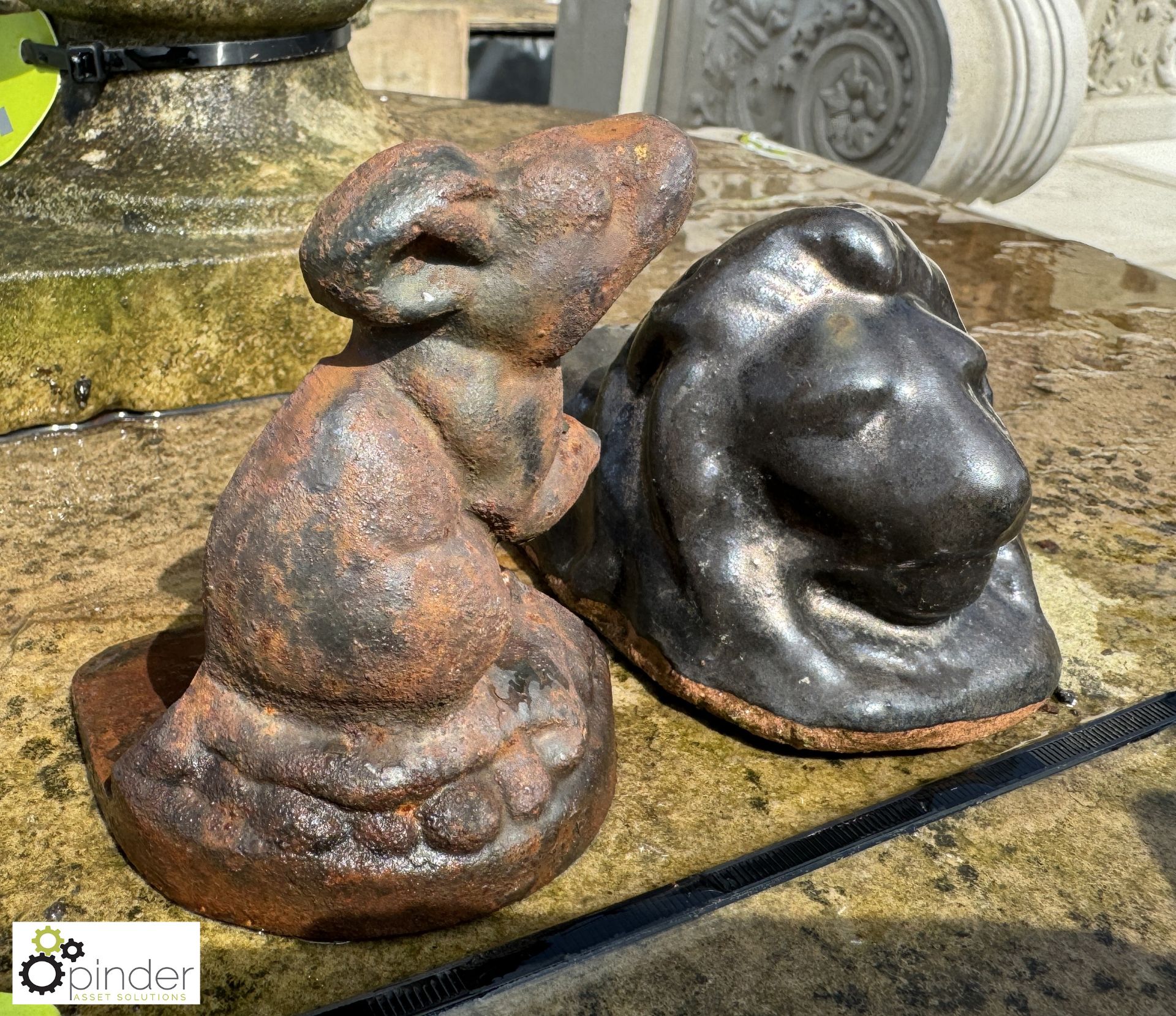 Cast iron vintage Doorstop, depicting a mouse, approx. 3in, circa mid 1900s and terracotta vintage