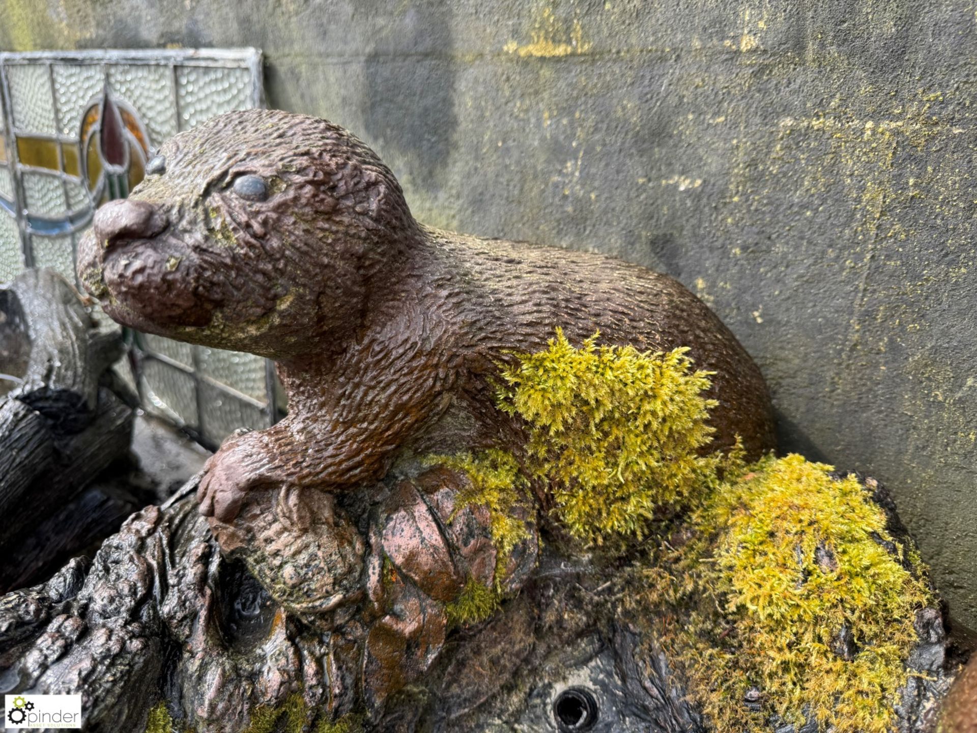 A reconstituted stone Water Feature depicting 2 otters and faux bois decoration, approx. 22in x - Image 4 of 6