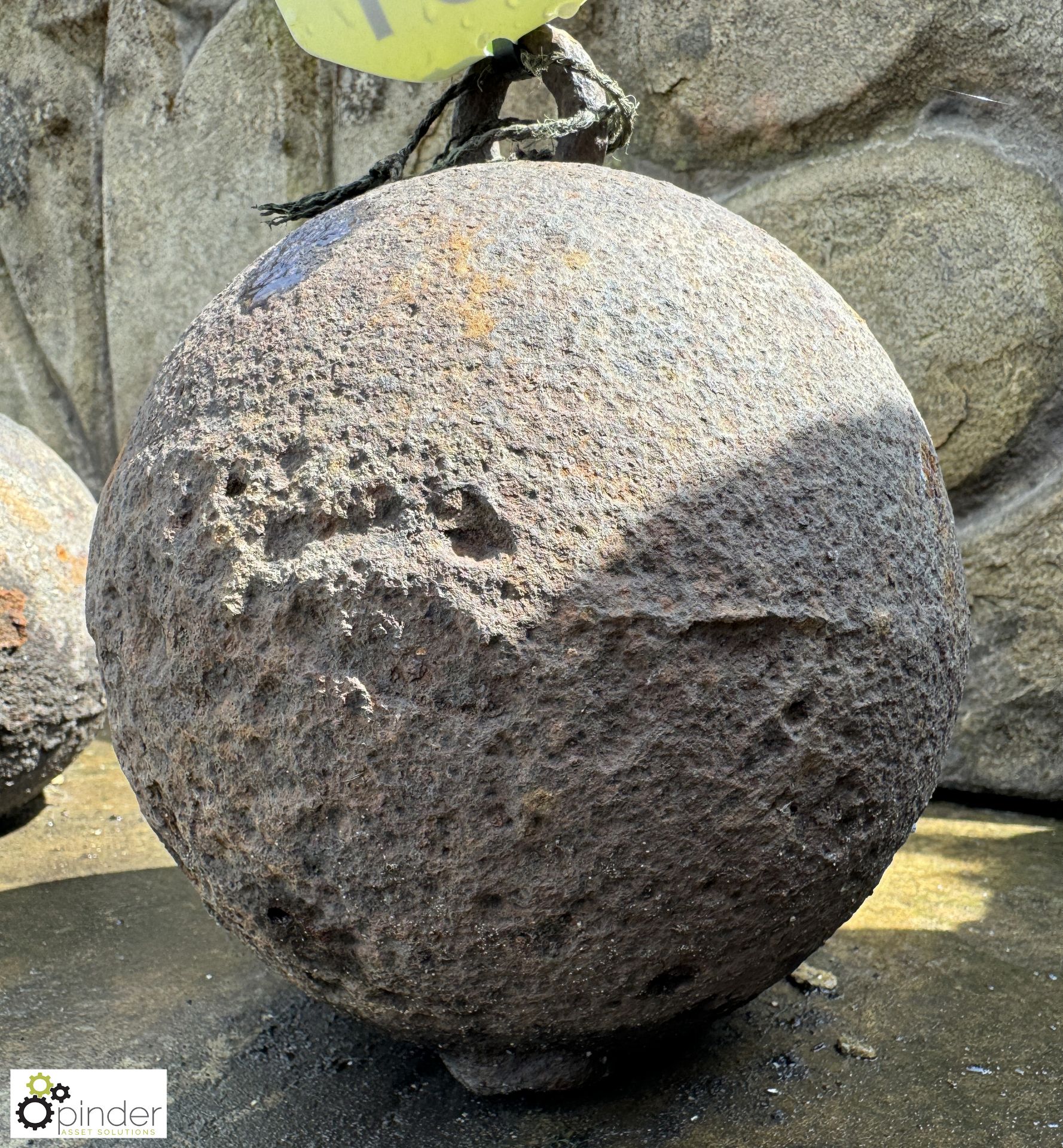 A Victorian cast iron small Boat Anchor, approx. 7in diameter - Image 2 of 3