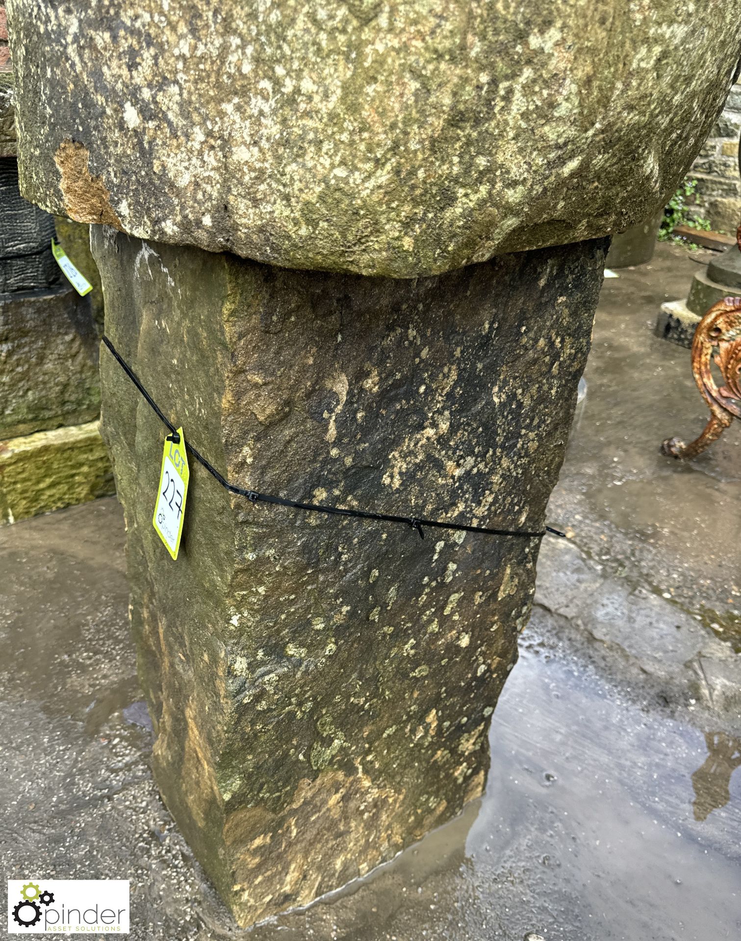 A large Yorkshire gritstone rustic monolith Birdbath, approx. 52in - Image 5 of 8