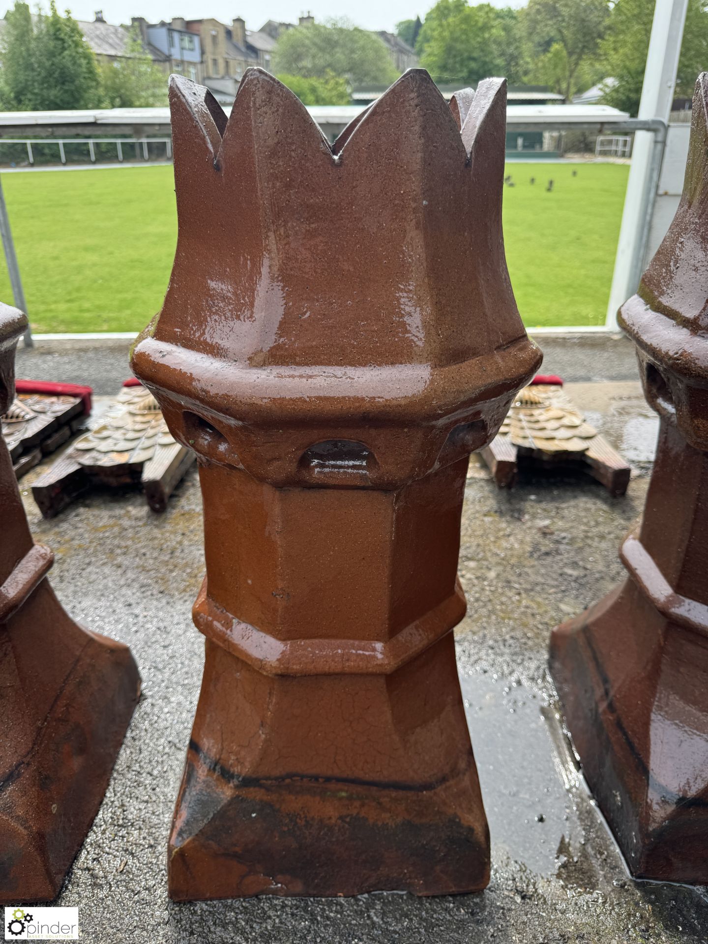A set 3 Victorian salt glazed terracotta crown top Chimney Pots, approx. 30in x 14in diameter, circa - Image 4 of 8