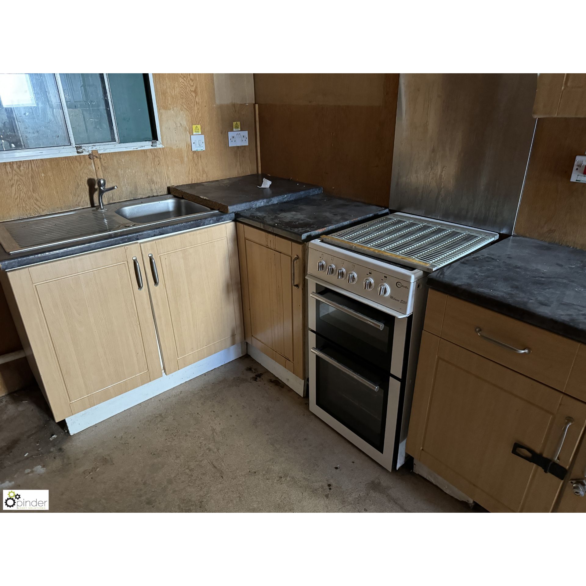 20ft Shipping Container Converted To Welfare Cabin With Fitted Kitchen 20ft Shipping Container Converted To Welfare Cabin With Fitted Kitchen
