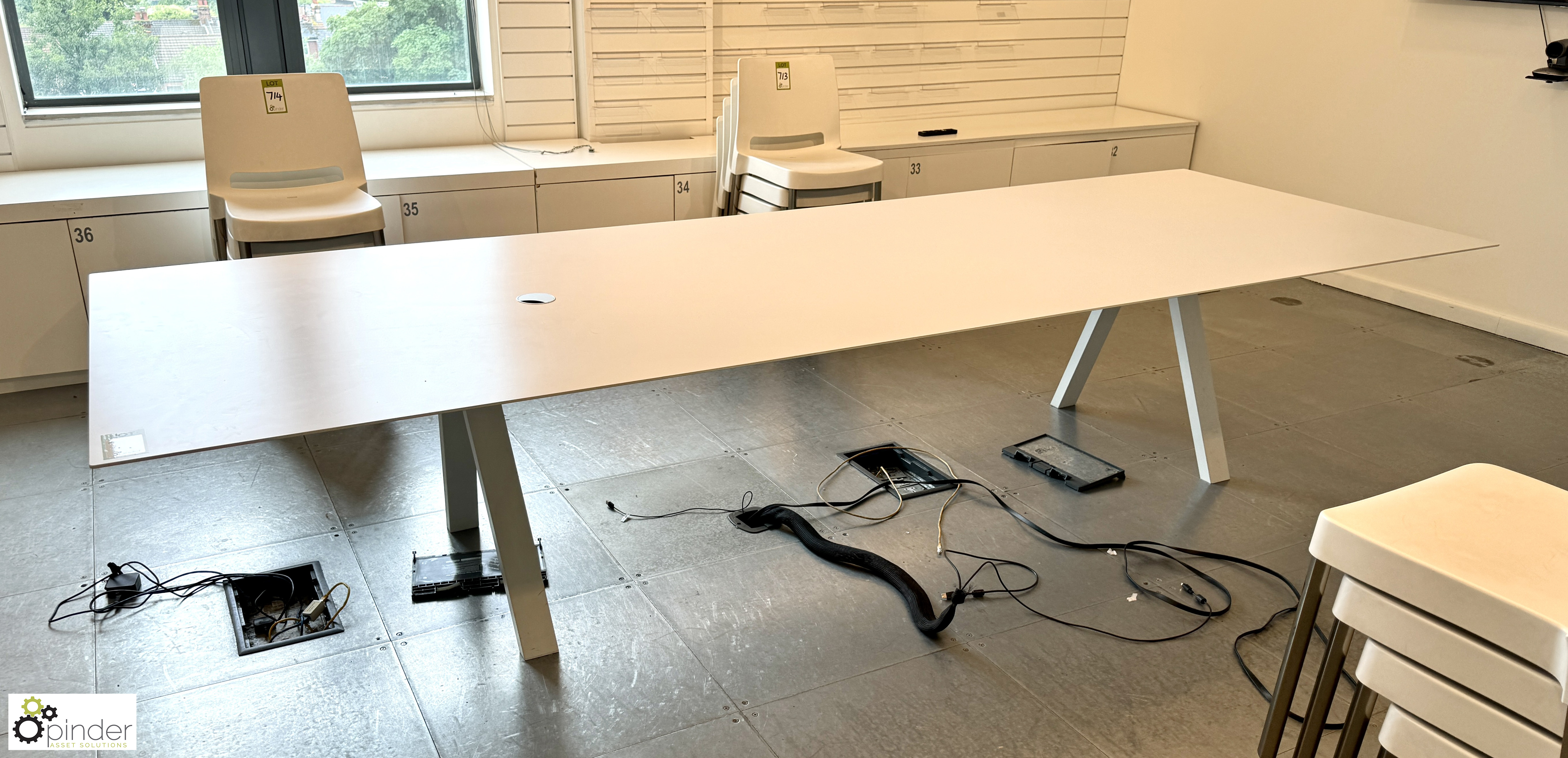 White Meeting Table, 3600mm x 1200mm x 730mm (lot located in corner display room) - Image 3 of 9