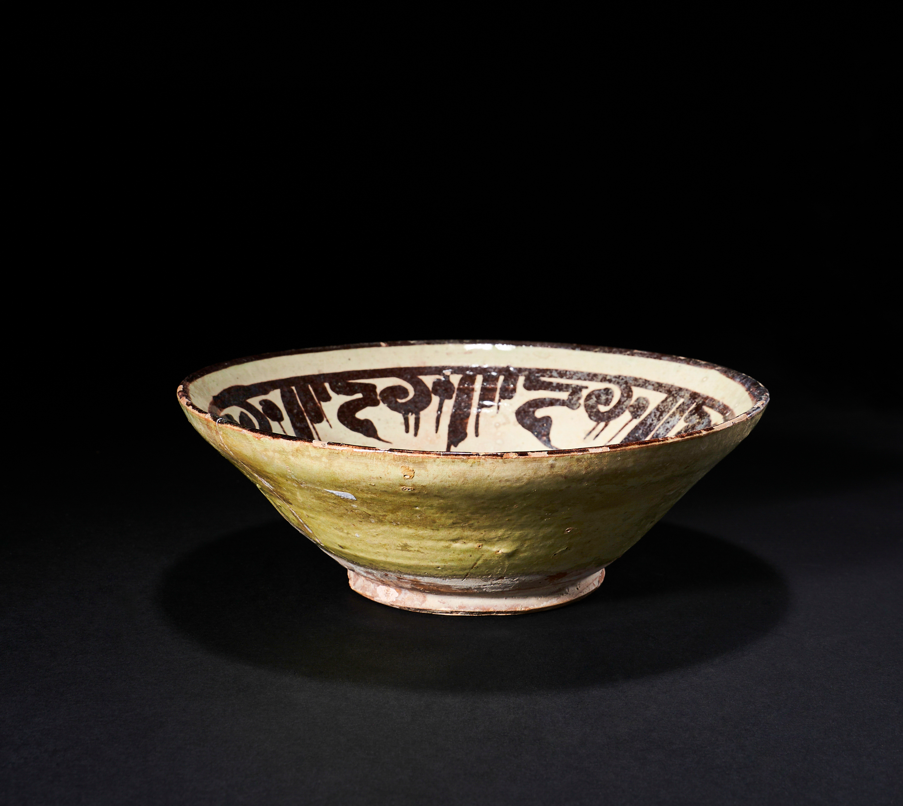 A NISHAPUR CALLIGRAPHIC POTTERY BOWL, EASTERN PERSIA, 10TH CENTURY - Image 3 of 4