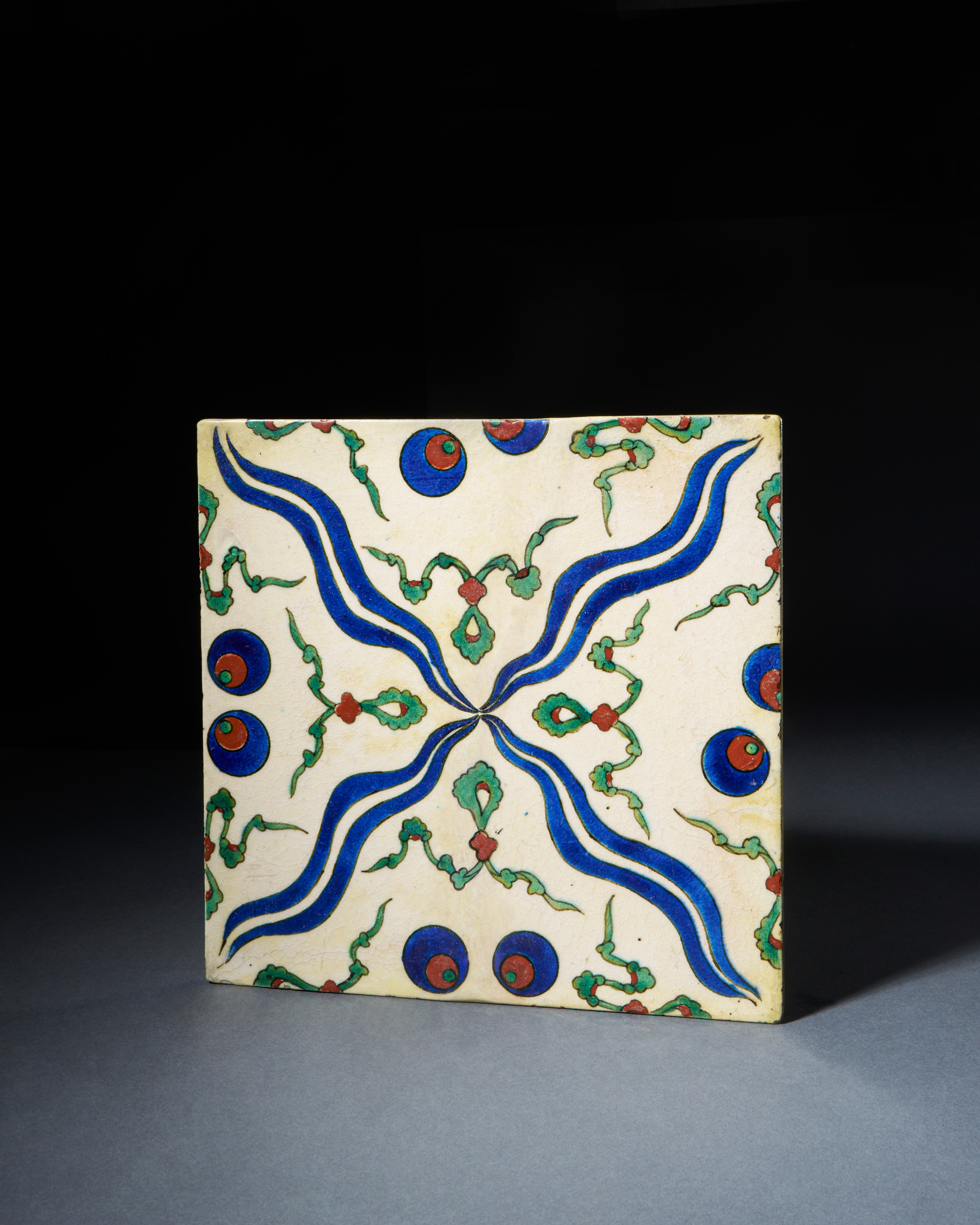 AN IZNIK CINTAMANI PALACE TILE 17TH/18TH CENTURY ISTANBUL (CONSTANTINOPLE) - Image 3 of 4