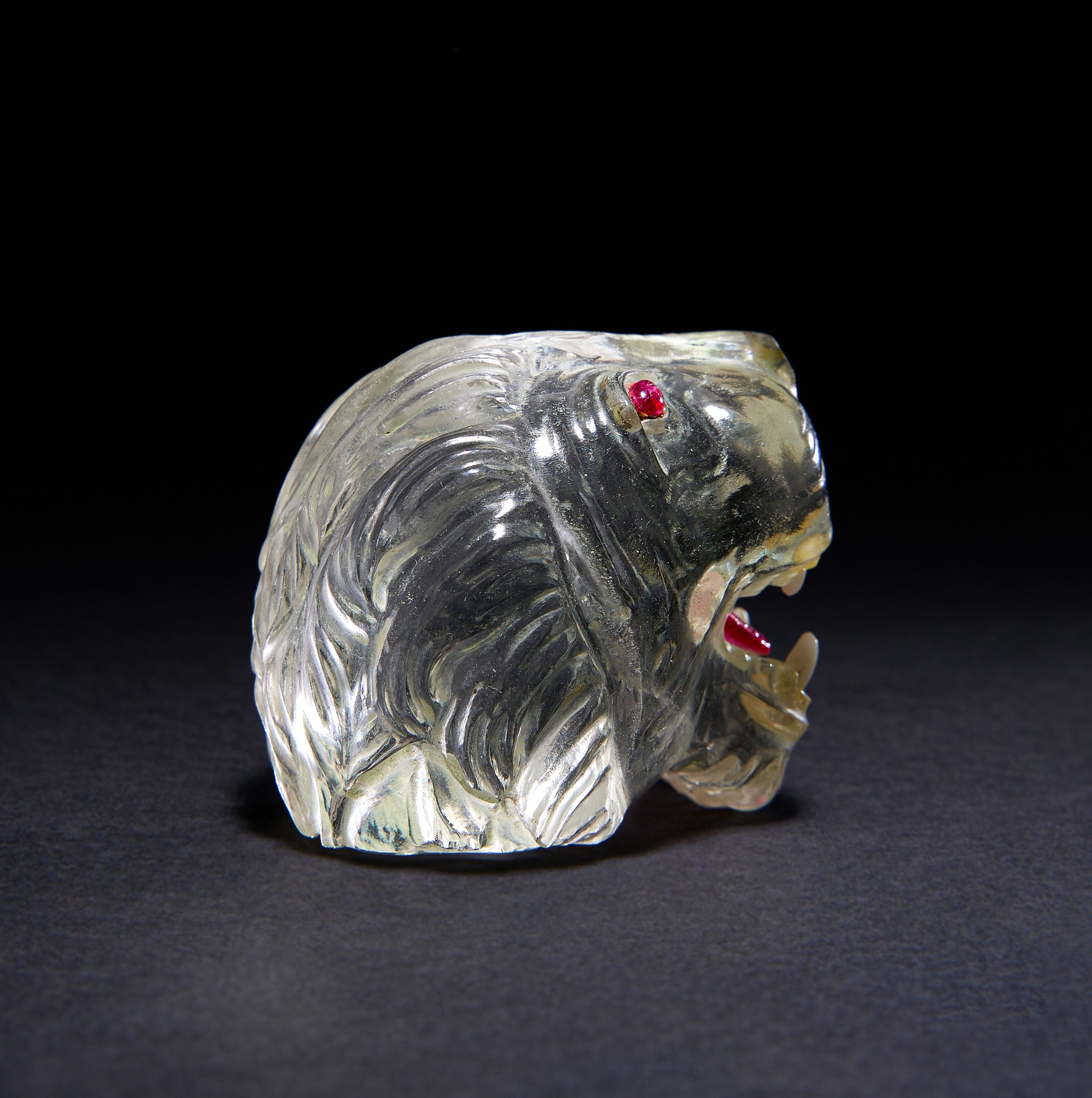 A LARGE MUGHAL GEM SET ROCK CRYSTAL CARVING OF A TIGHER HEAD WITH RUBY EYES & TONGUE, 18TH/19TH CENT - Image 2 of 2