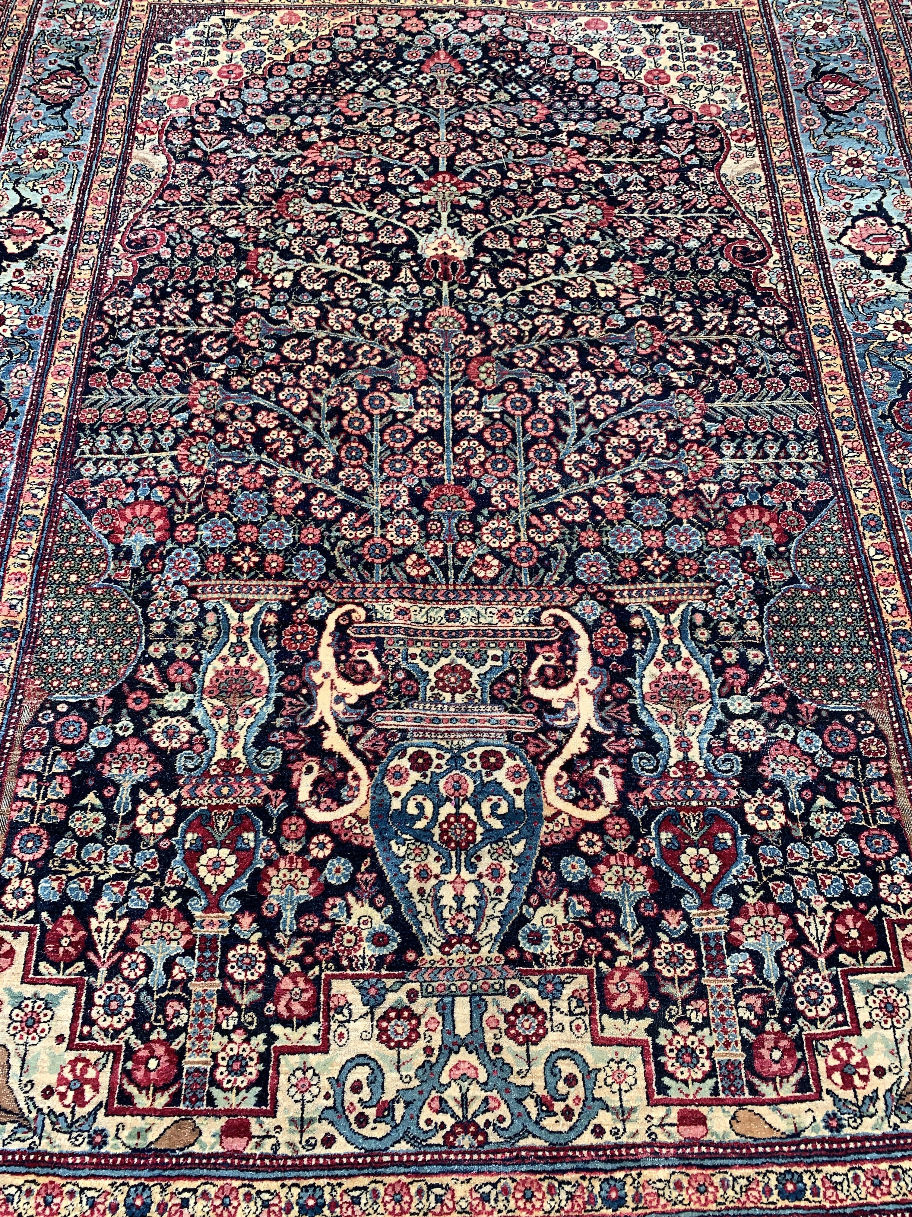 A PAIR OF TEHRAN RUGS - Image 3 of 9