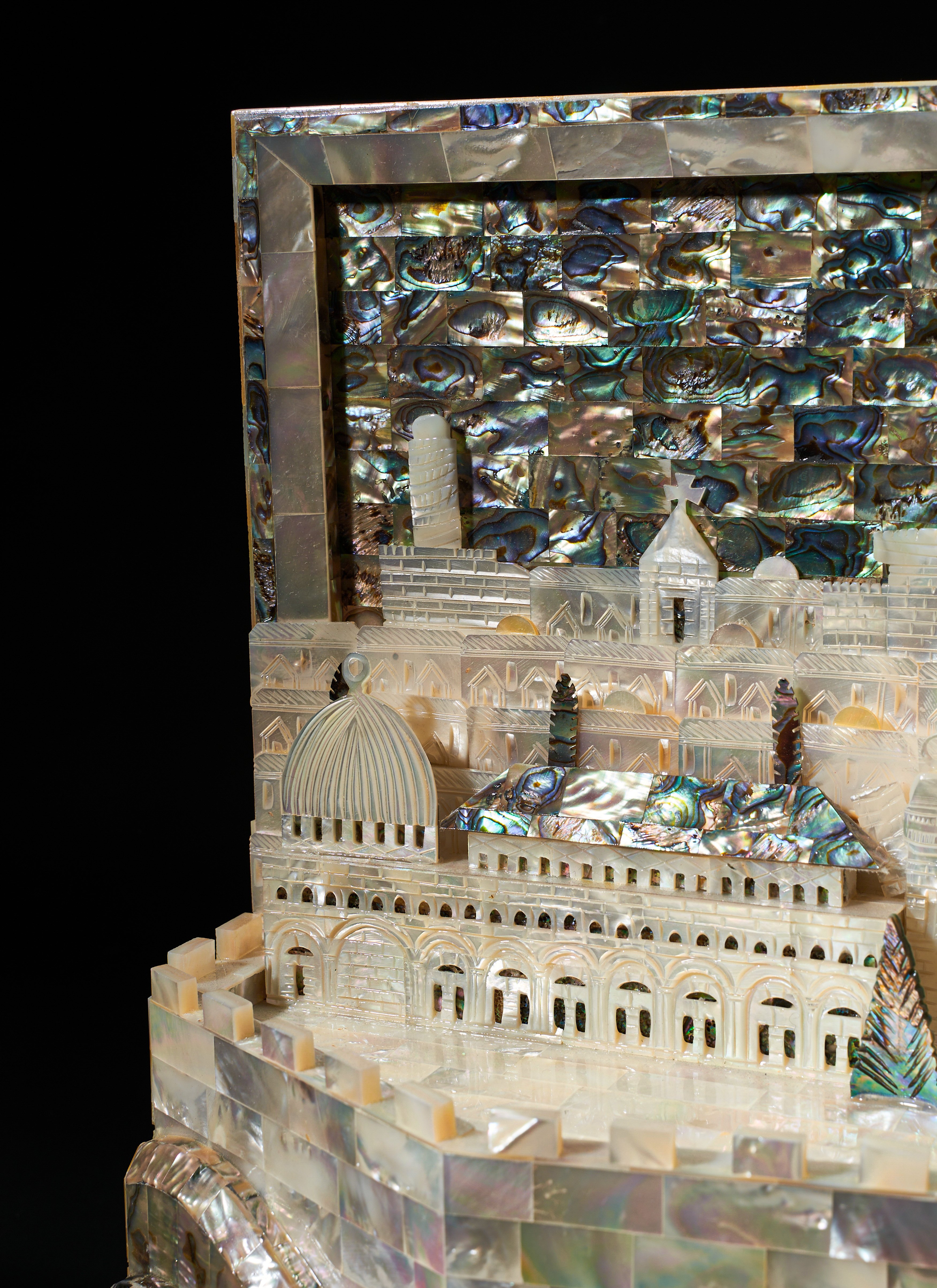 A LARGE MOTHER OF PEARL VIEW OF JERUSALEM, 20TH CENTURY - Image 2 of 3