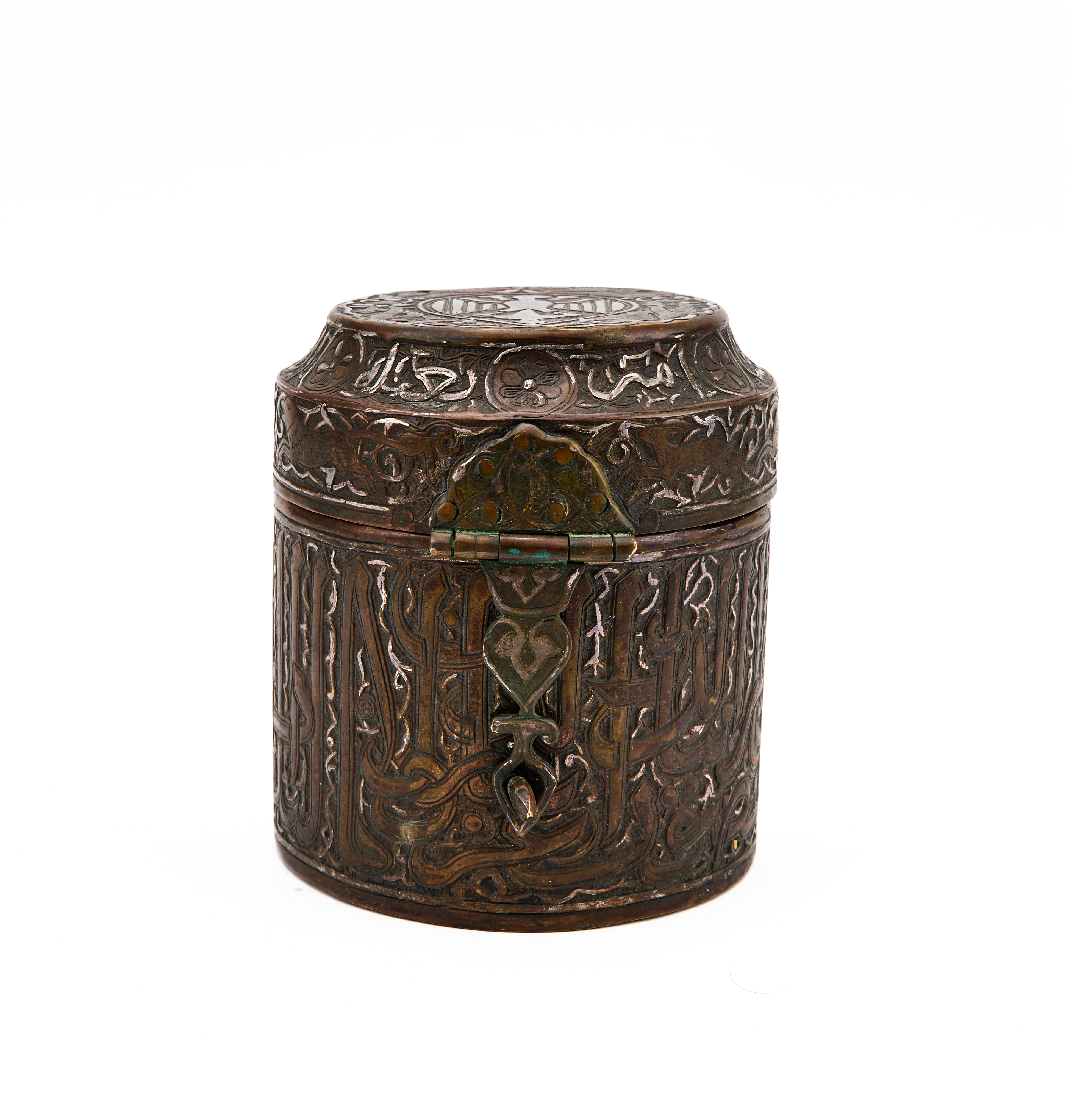 A SILVER INLAID SELJUK BRONZE INKWELL PENDANT, PERSIA, 12TH CENTURY - Image 3 of 8